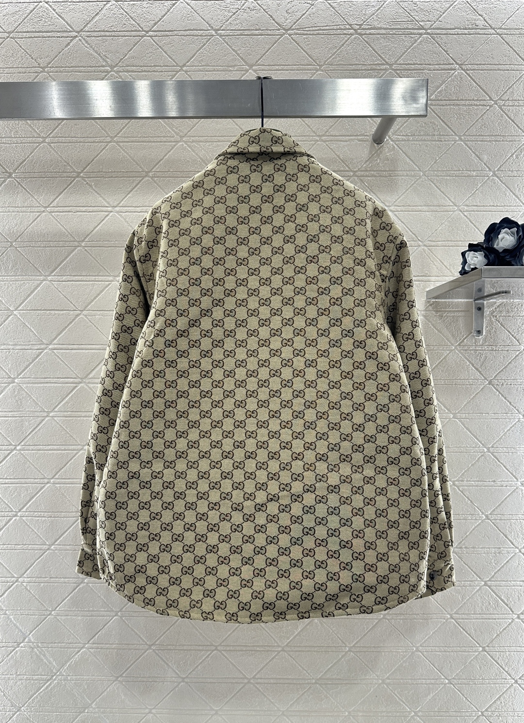 ♥Gucc*♥2025新品上架 翻领拉链棉服外套定制YB进口提花材质，质感高级，挺括有型，翻领宽松廓形外