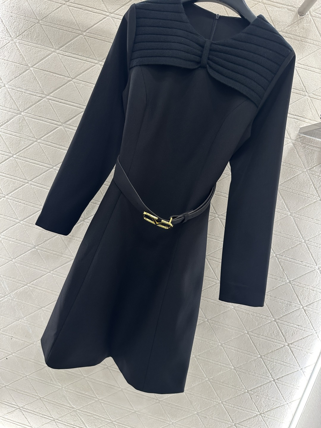 ♥Valentin*♥2025新品上架 蝴蝶结针织领腰带连衣裙定制YB进口材质，肌理明显，垂感有型，圆领