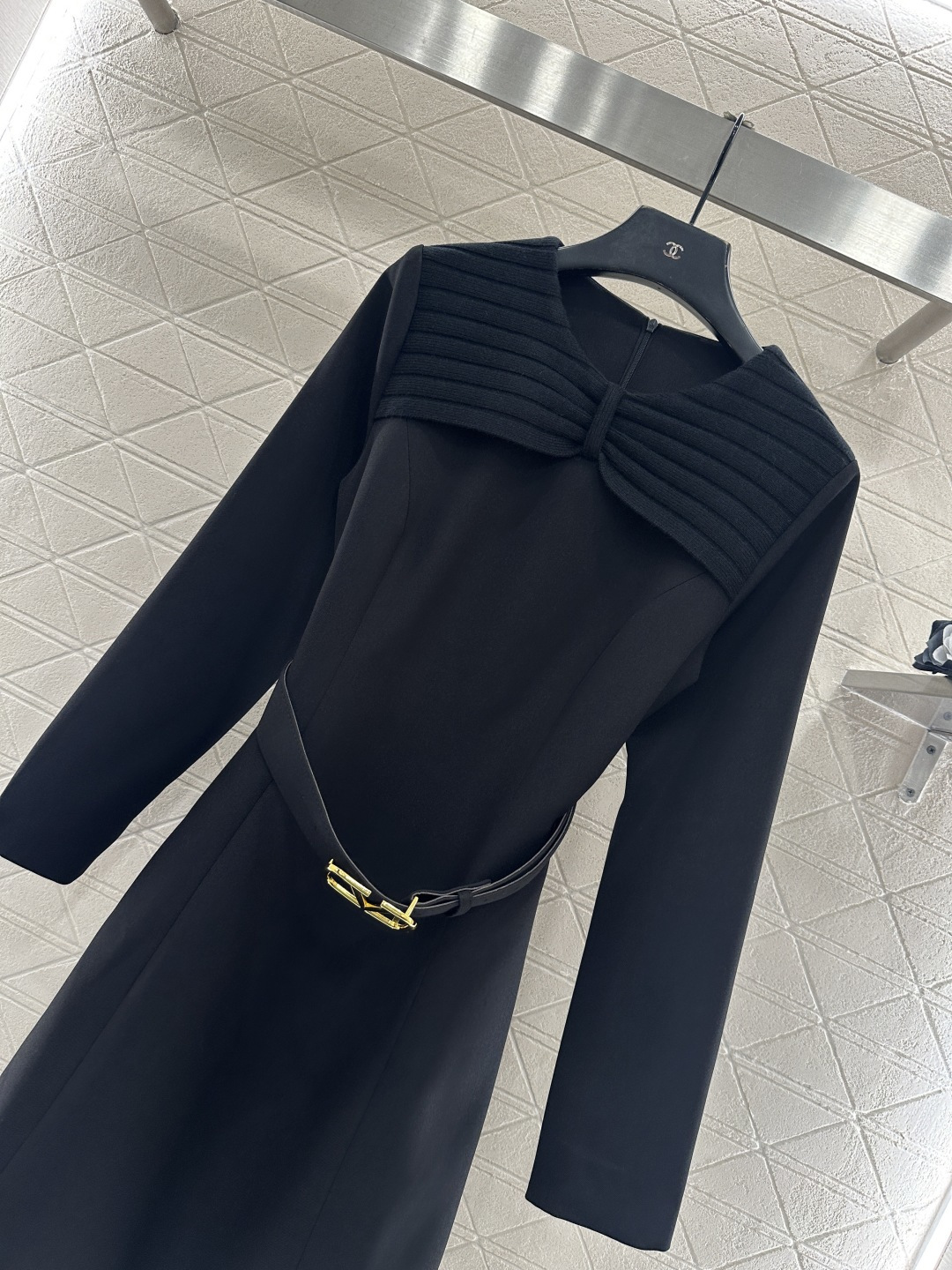 ♥Valentin*♥2025新品上架 蝴蝶结针织领腰带连衣裙定制YB进口材质，肌理明显，垂感有型，圆领