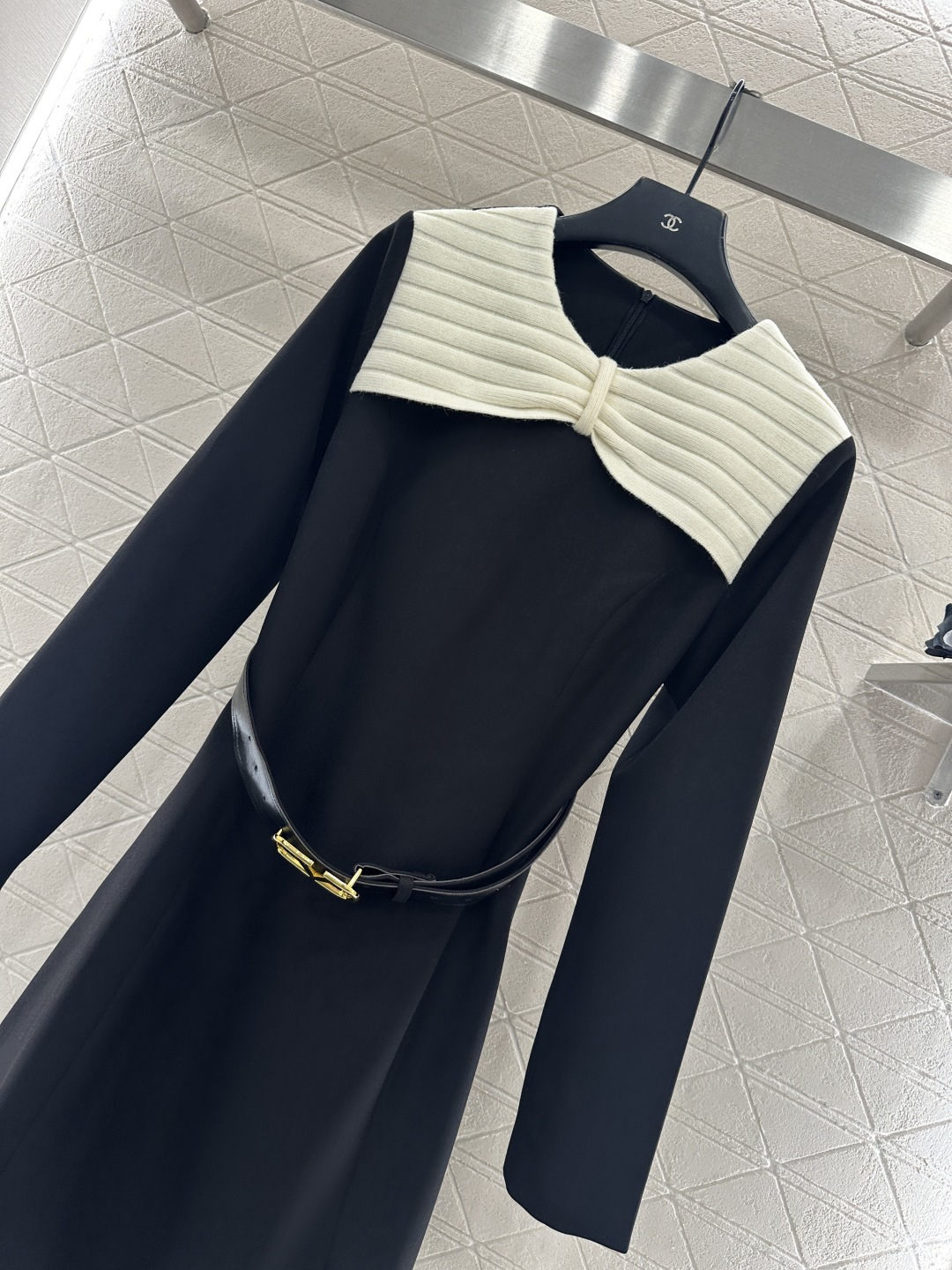 ♥Valentin*♥2025新品上架 蝴蝶结针织领腰带连衣裙定制YB进口材质，肌理明显，垂感有型，圆领