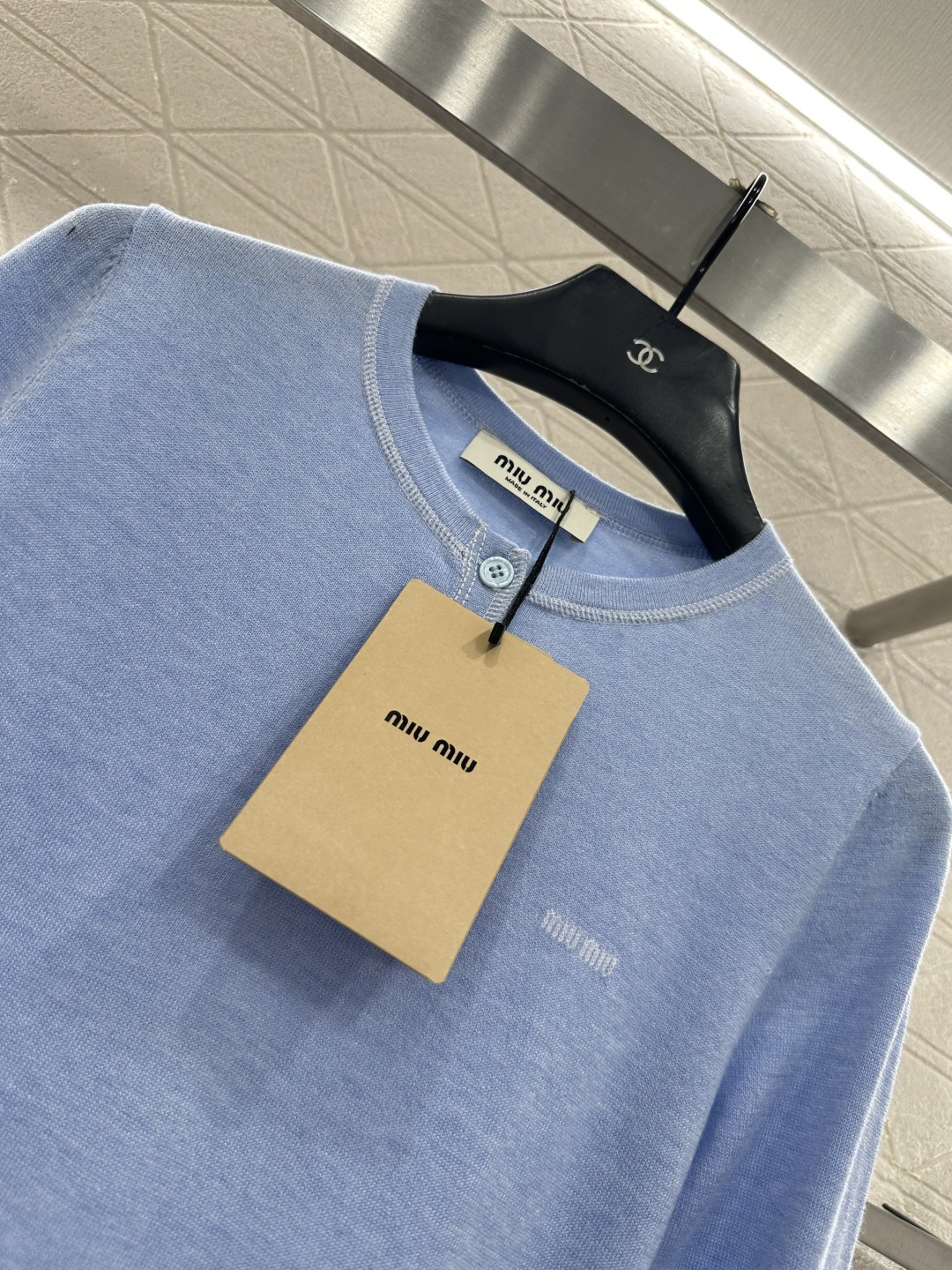 ♥Miumi*♥2026新品上架 半开襟针织上衣定制YB羊毛纱线织造，柔软细腻，穿搭舒适，圆领修身上衣剪