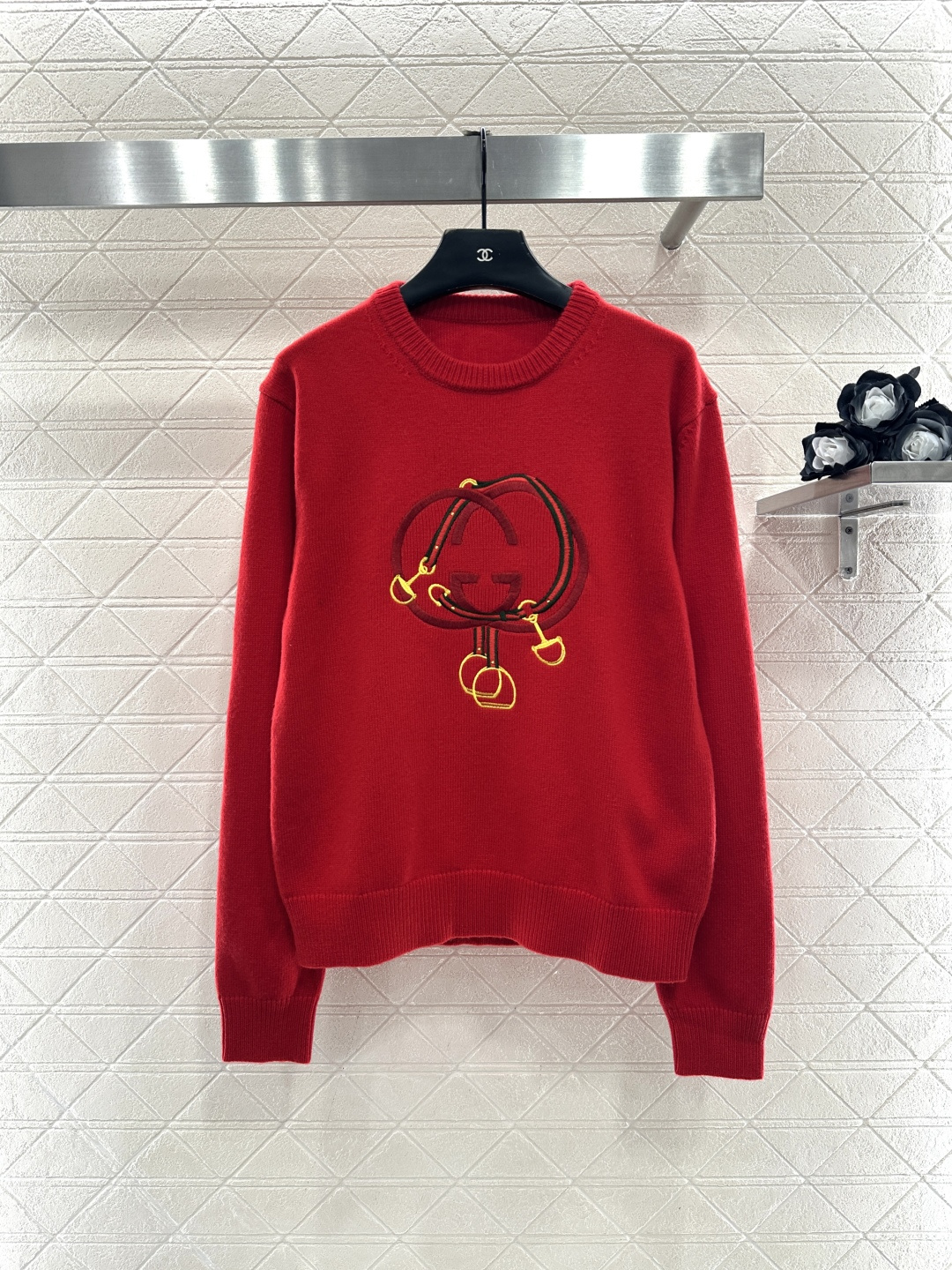 ♥Gucc*♥2026新品上架 贺岁徽标钩花针织毛衣新年贺岁限定系列#定制YB羊绒羊毛纱线织造，穿搭舒适