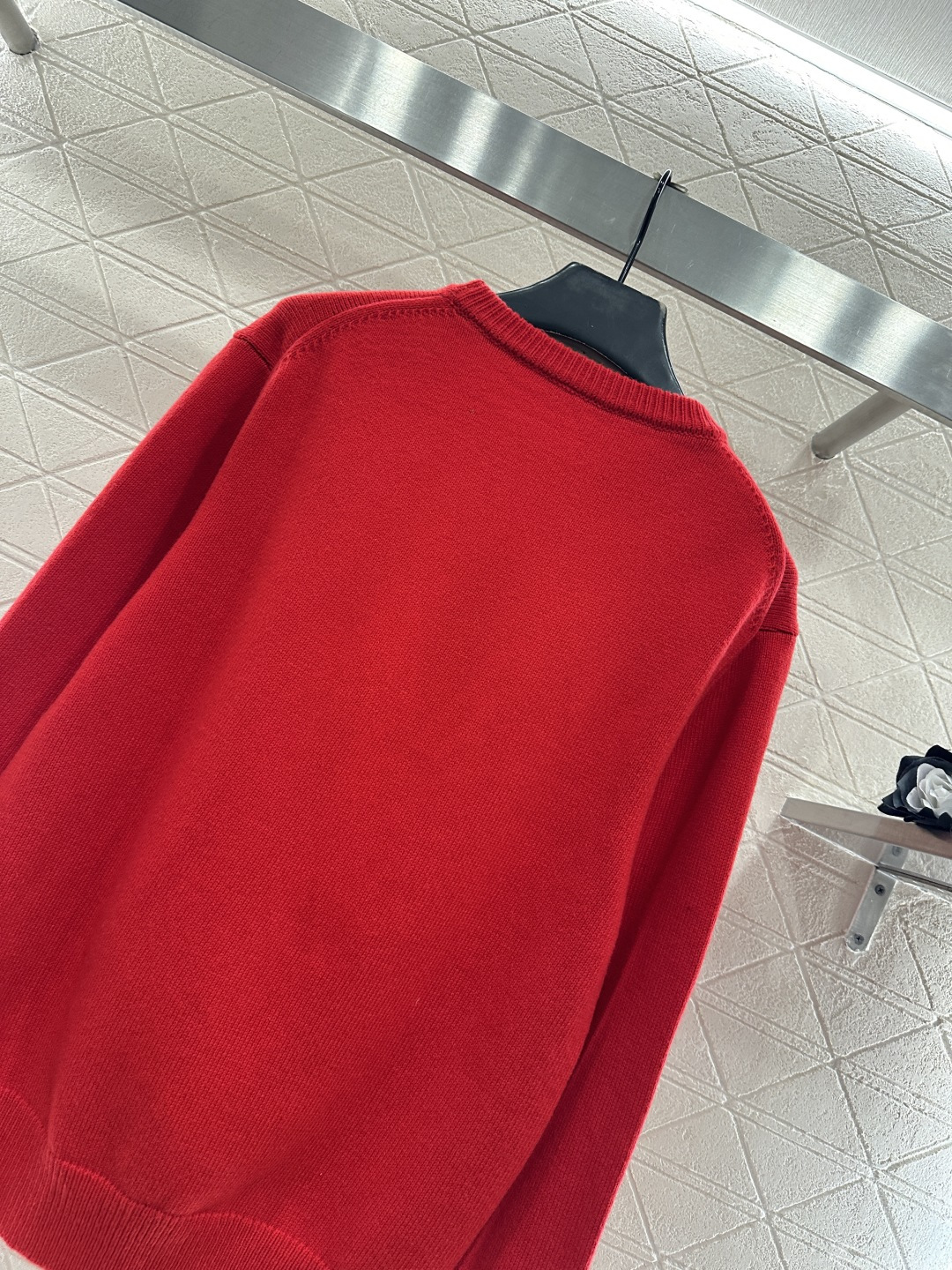 ♥Gucc*♥2026新品上架 贺岁徽标钩花针织毛衣新年贺岁限定系列#定制YB羊绒羊毛纱线织造，穿搭舒适