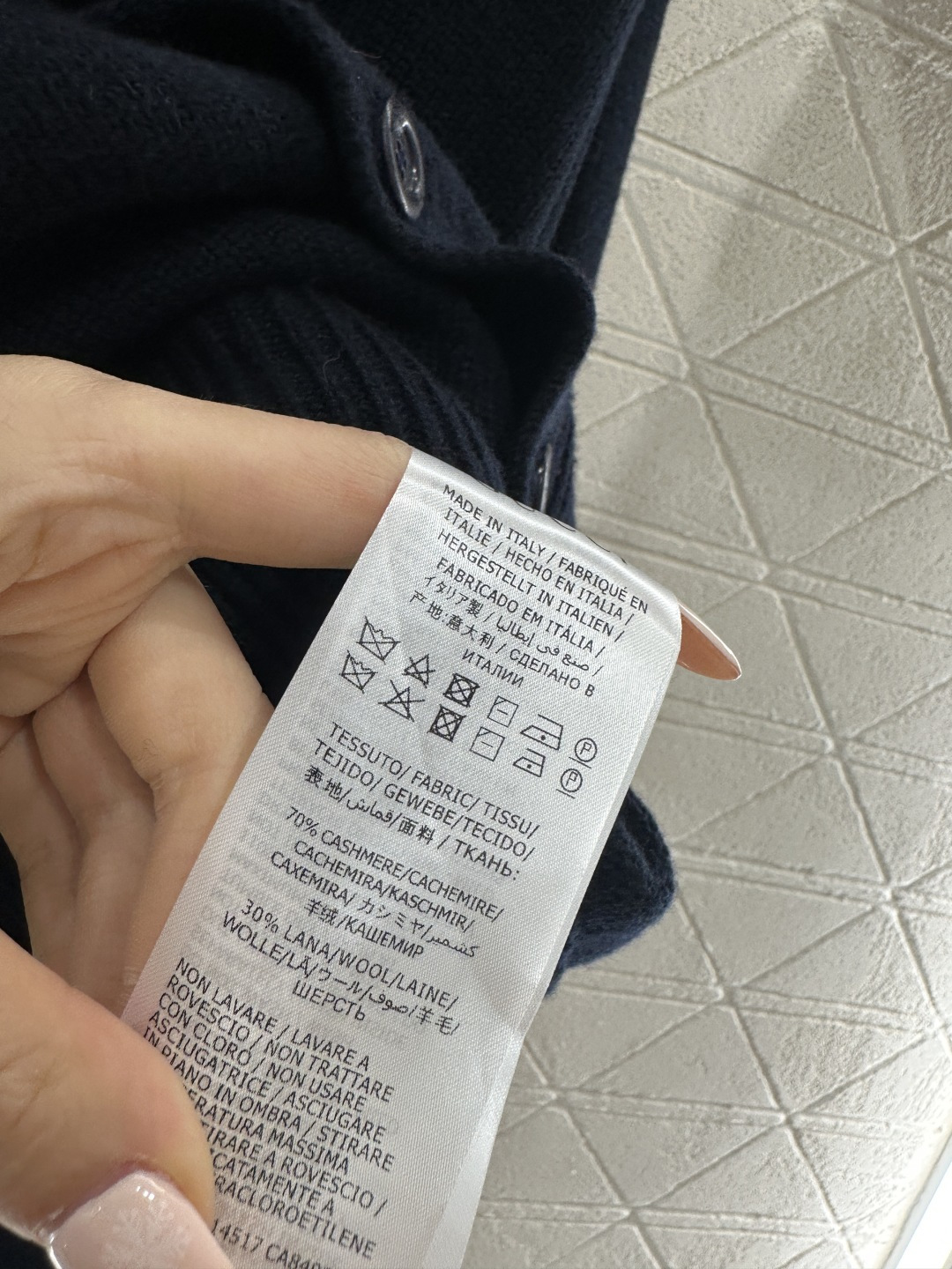 ♥Gucc*♥2026新品上架 贺岁徽标钩花针织开衫新年贺岁系列#定制YB羊绒羊毛纱线织造，穿搭舒适，质