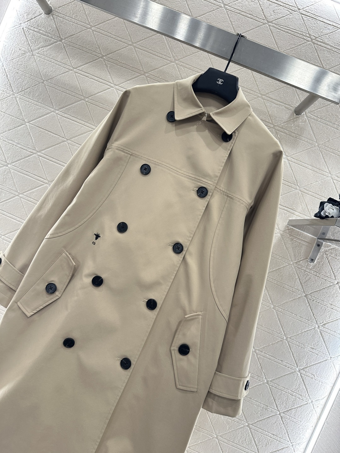 ♥Dio*♥2025新品上架围脖翻领双排扣长款风衣定制YB进口风衣材质，挺括有型，质感高级，翻领枪驳领长