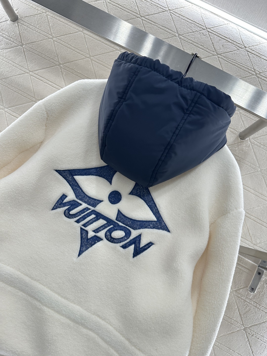 ♥Louis vuitto*♥2025新品上架 连帽拼色泰迪外套定制YB泰迪羊羔毛材质，成衣质感品相绝佳