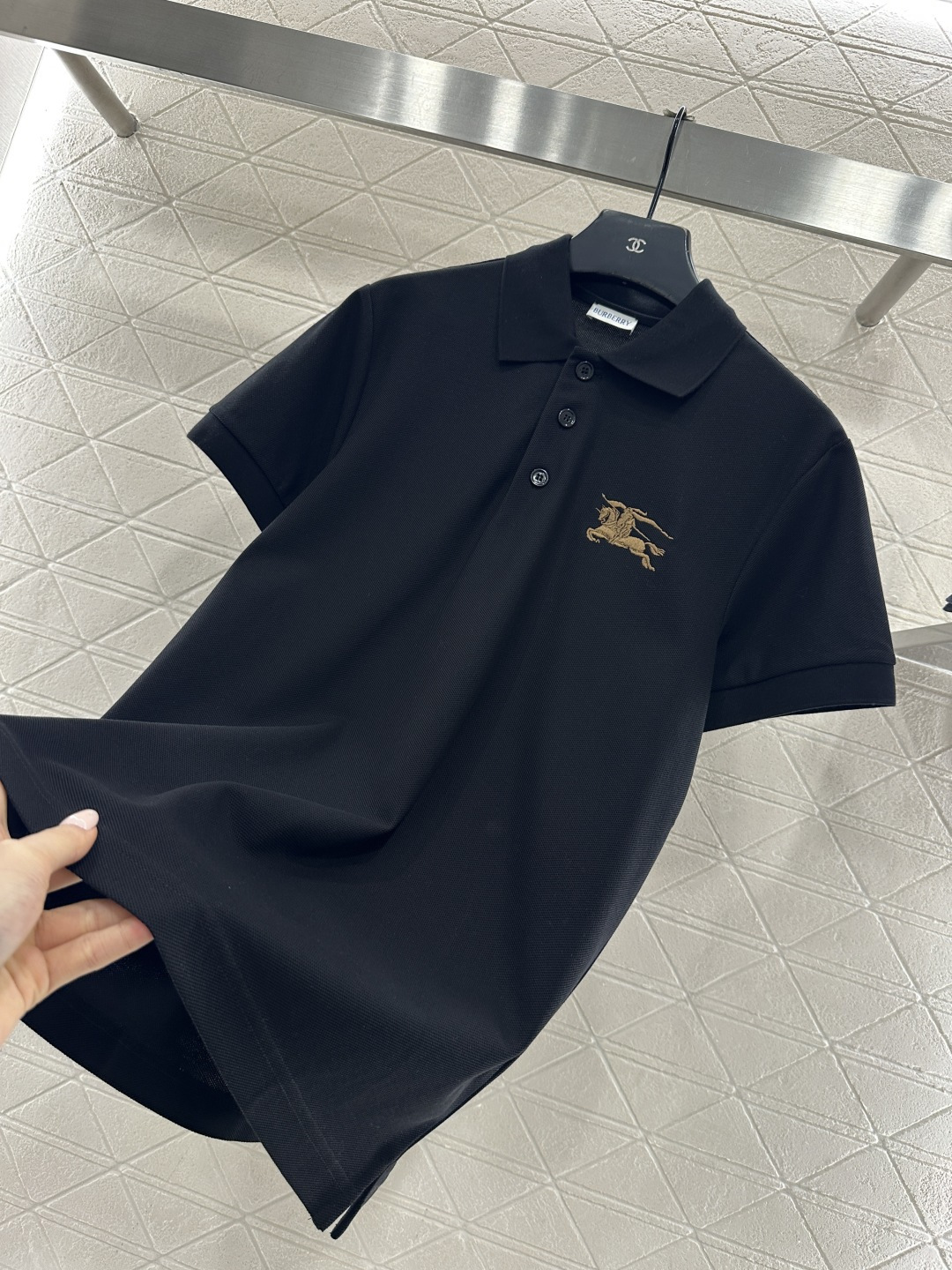 ♥BBR*♥2026新品上架 翻领𝑝𝑜𝑙𝑜短袖定制YB朱地全棉材质，自带空洞，穿搭吸湿透气，品相十足，翻