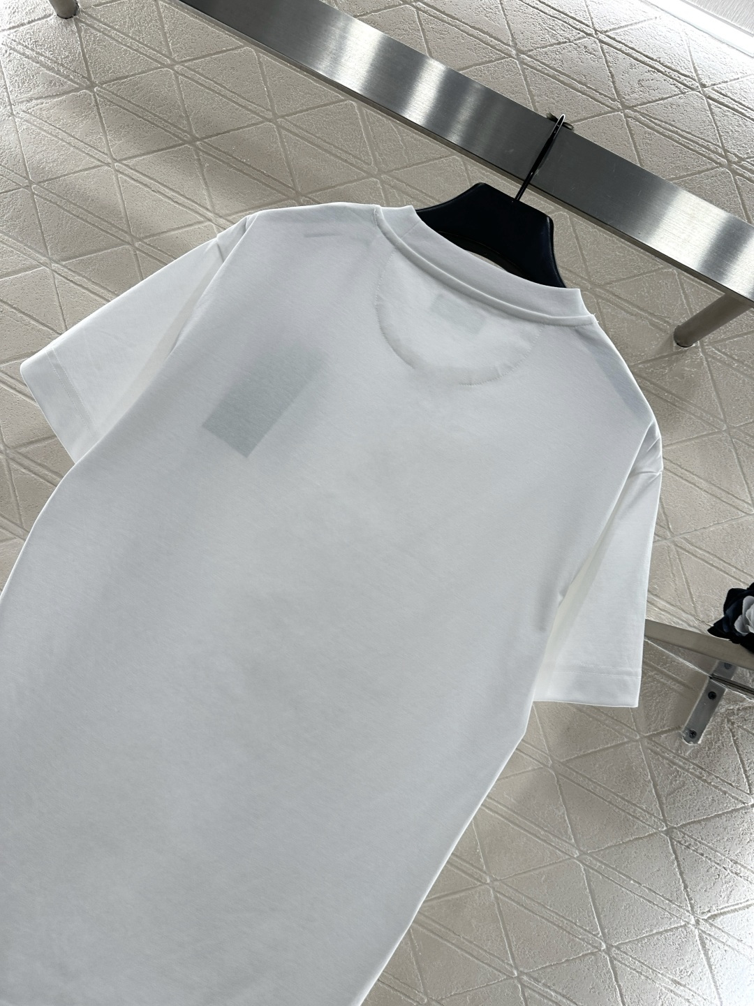 ♥Fend*♥2026新品上架 圆领刺绣小狗徽标𝑇𝑒𝑒定制YB原生全棉材质，质感细腻，舒适透气，宽松短袖