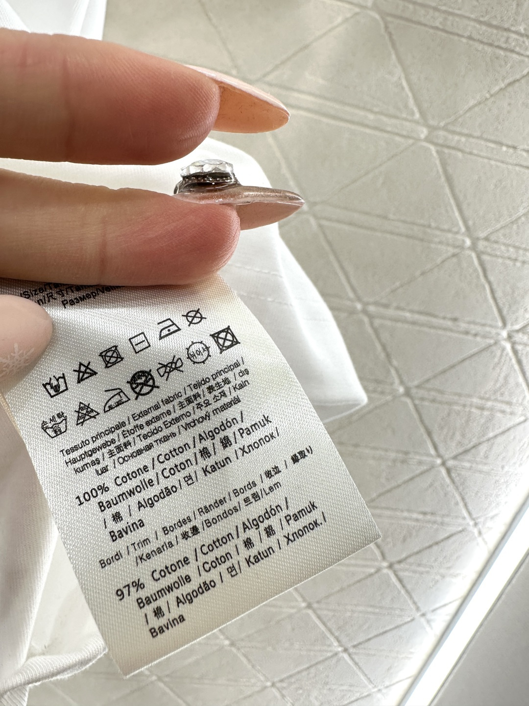 ♥Fend*♥2026新品上架 圆领刺绣小狗徽标𝑇𝑒𝑒定制YB原生全棉材质，质感细腻，舒适透气，宽松短袖