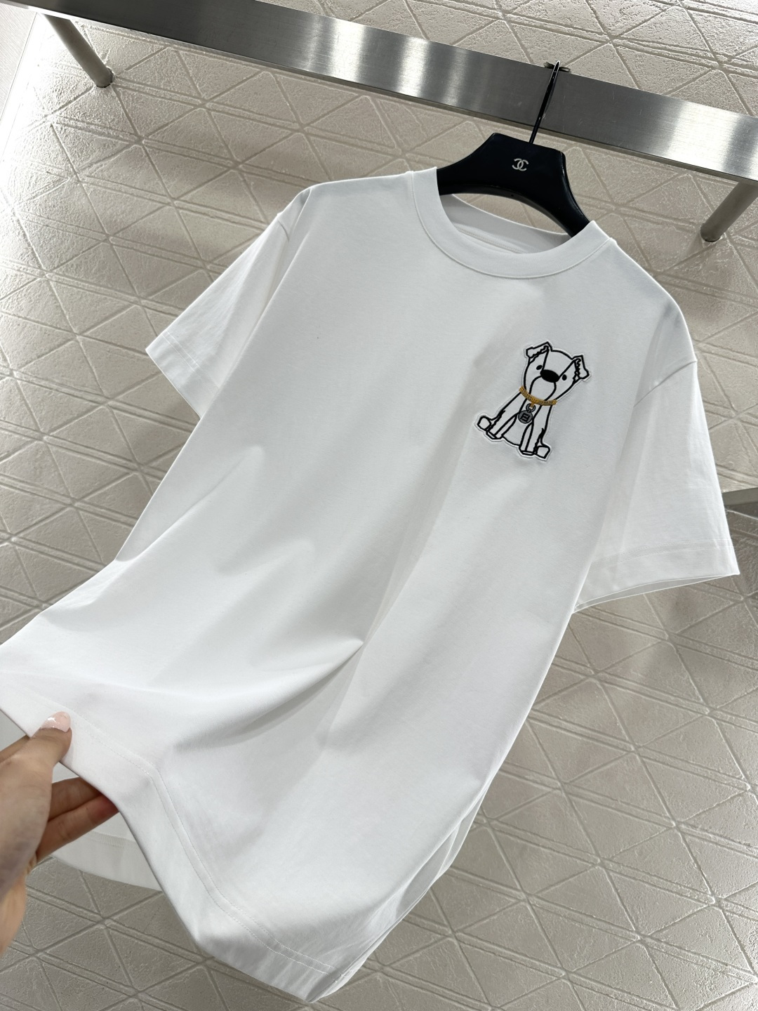 ♥Fend*♥2026新品上架 圆领刺绣小狗徽标𝑇𝑒𝑒定制YB原生全棉材质，质感细腻，舒适透气，宽松短袖