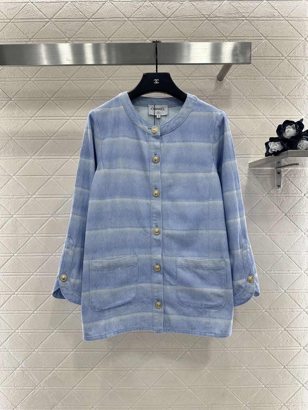 ♥Chane*♥2026新品上架 激光对条牛仔廓形上衣定制YB斜纹棉牛仔材质，质感高级，穿搭有型，圆领宽