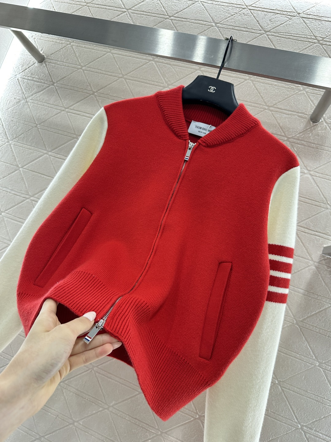 ♥Thom Brown*♥2025新品上架 针织立领棒球式外套定制YB羊毛纱线织造，质感柔软，保暖亲肤，