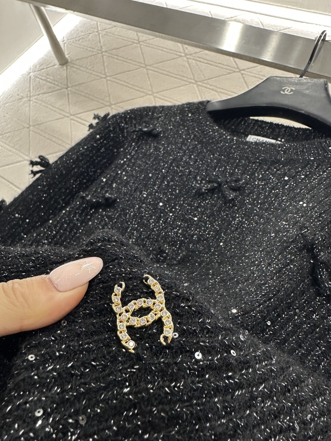 ♥Chane*♥2026新品上架 蝴蝶结亮片套头毛衣定制YB进口纱线织造，柔软细腻，穿搭舒适，圆领套头毛