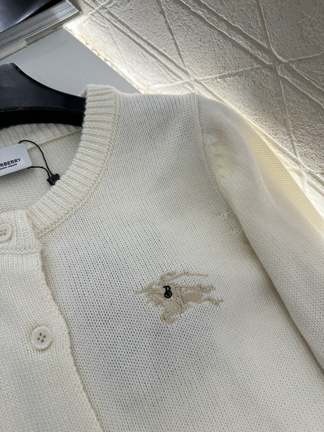 ♥BBR*♥2026新品上架 贺岁刺绣圆领针织开衫新年贺岁系列#定制YB羊绒羊毛针织材质，质感高级，舒适