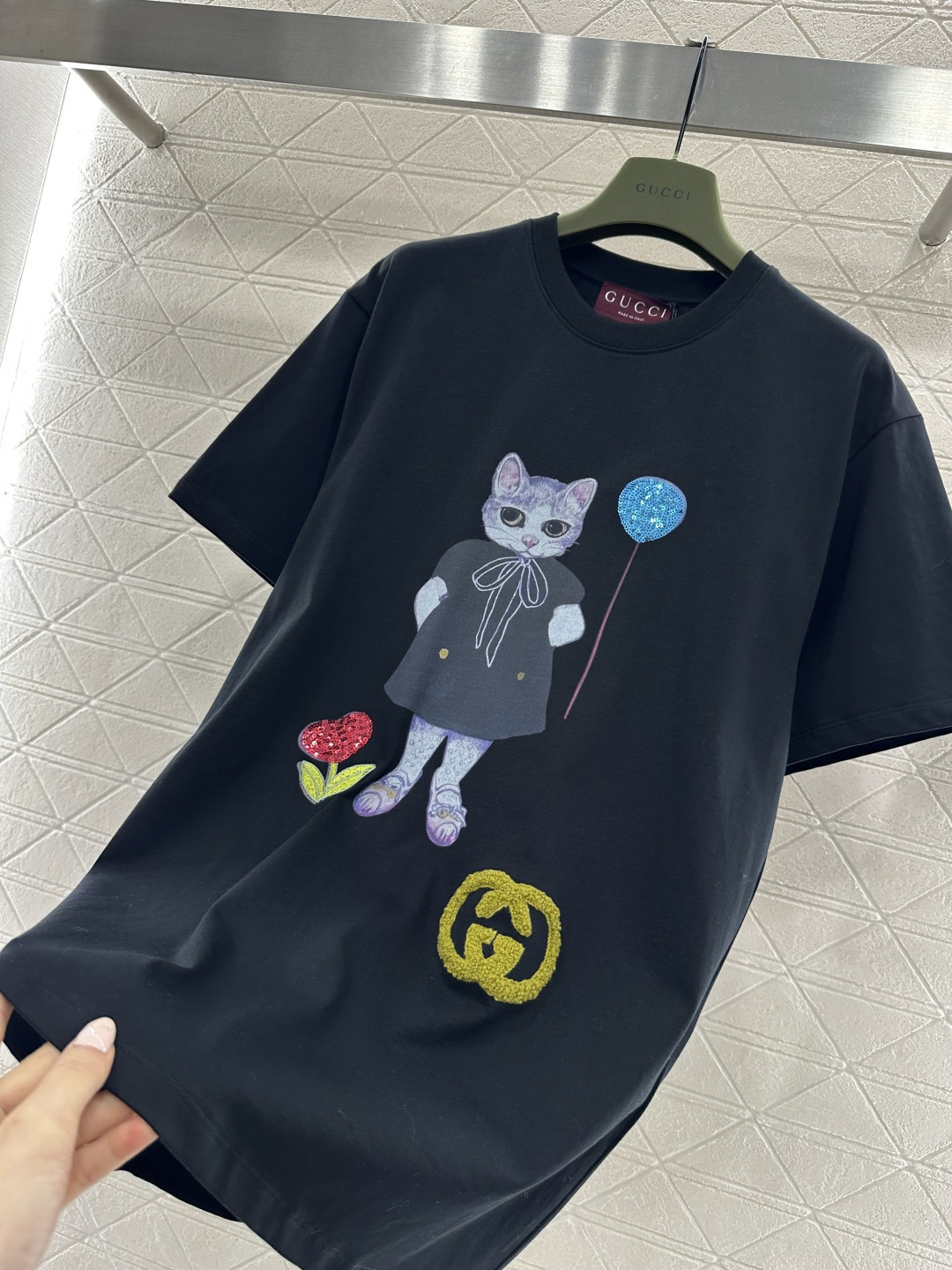 ♥Gucc*♥2026新品上架 订珠刺绣印花小猫𝑇𝑒𝑒定制YB原生全棉材质，质感细腻，舒适透气，宽松短袖