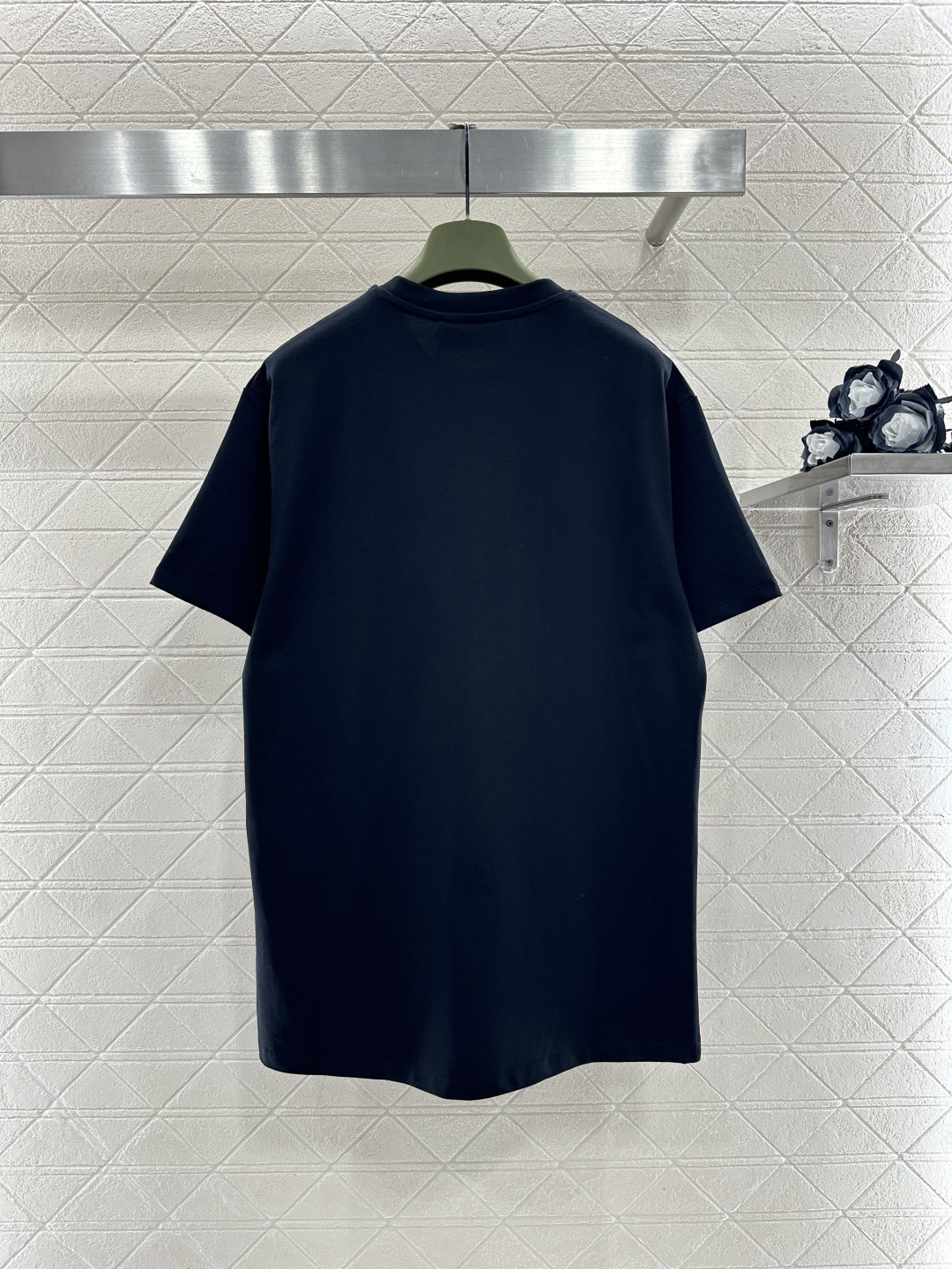 ♥Gucc*♥2026新品上架 订珠刺绣印花小猫𝑇𝑒𝑒定制YB原生全棉材质，质感细腻，舒适透气，宽松短袖