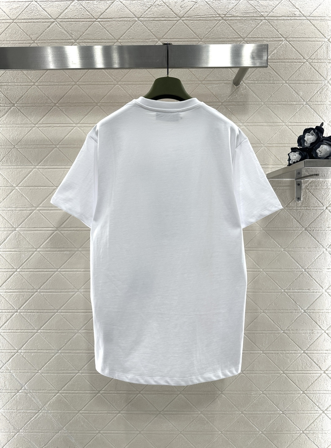 ♥Gucc*♥2026新品上架 订珠刺绣印花小猫𝑇𝑒𝑒定制YB原生全棉材质，质感细腻，舒适透气，宽松短袖