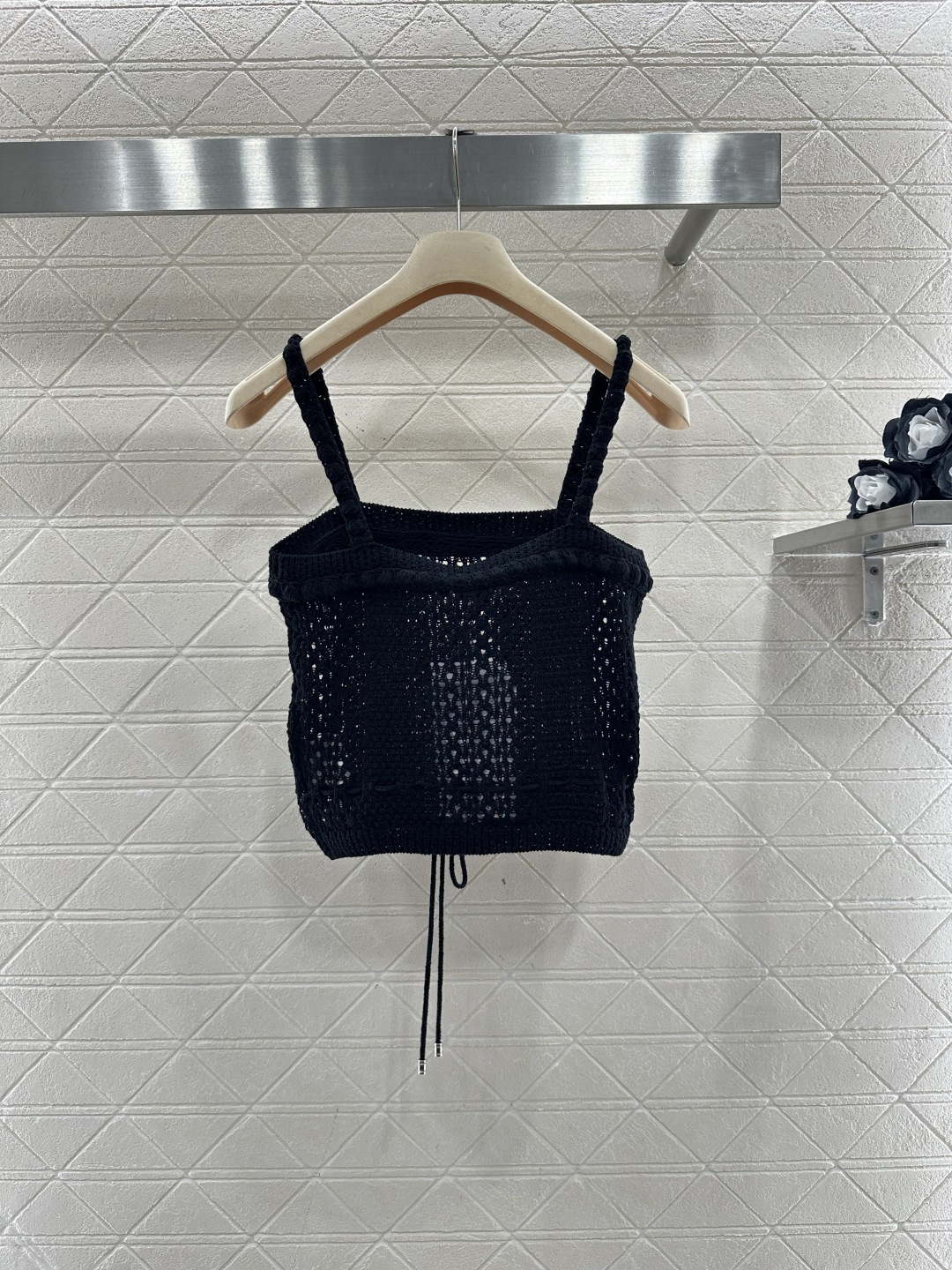 ♥Chane*♥2026新品上架 镂空抽绳针织吊带背心定制YB棉毛纱线织造，质感舒适，柔软弹力，平口领立