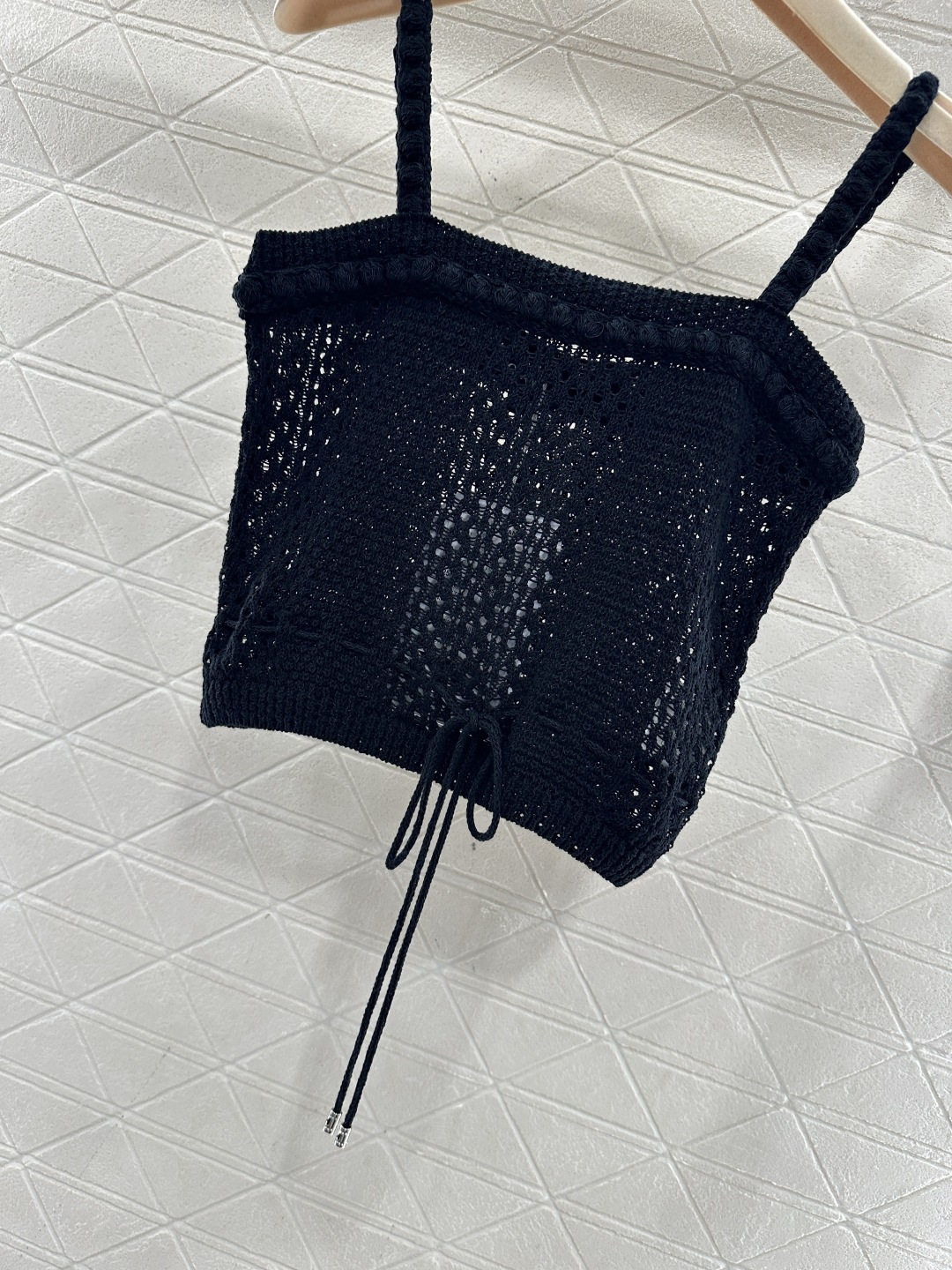 ♥Chane*♥2026新品上架 镂空抽绳针织吊带背心定制YB棉毛纱线织造，质感舒适，柔软弹力，平口领立