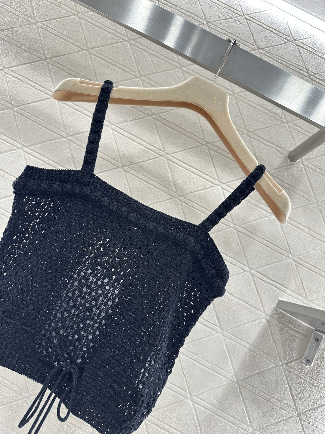 ♥Chane*♥2026新品上架 镂空抽绳针织吊带背心定制YB棉毛纱线织造，质感舒适，柔软弹力，平口领立