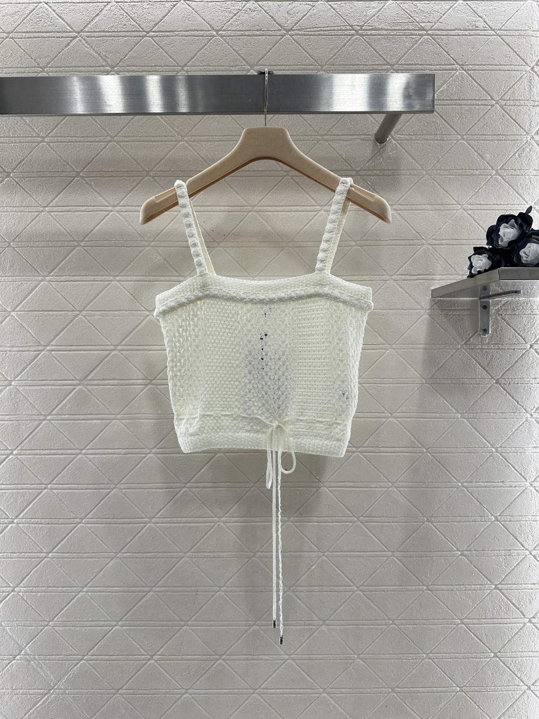 ♥Chane*♥2026新品上架 镂空抽绳针织吊带背心定制YB棉毛纱线织造，质感舒适，柔软弹力，平口领立