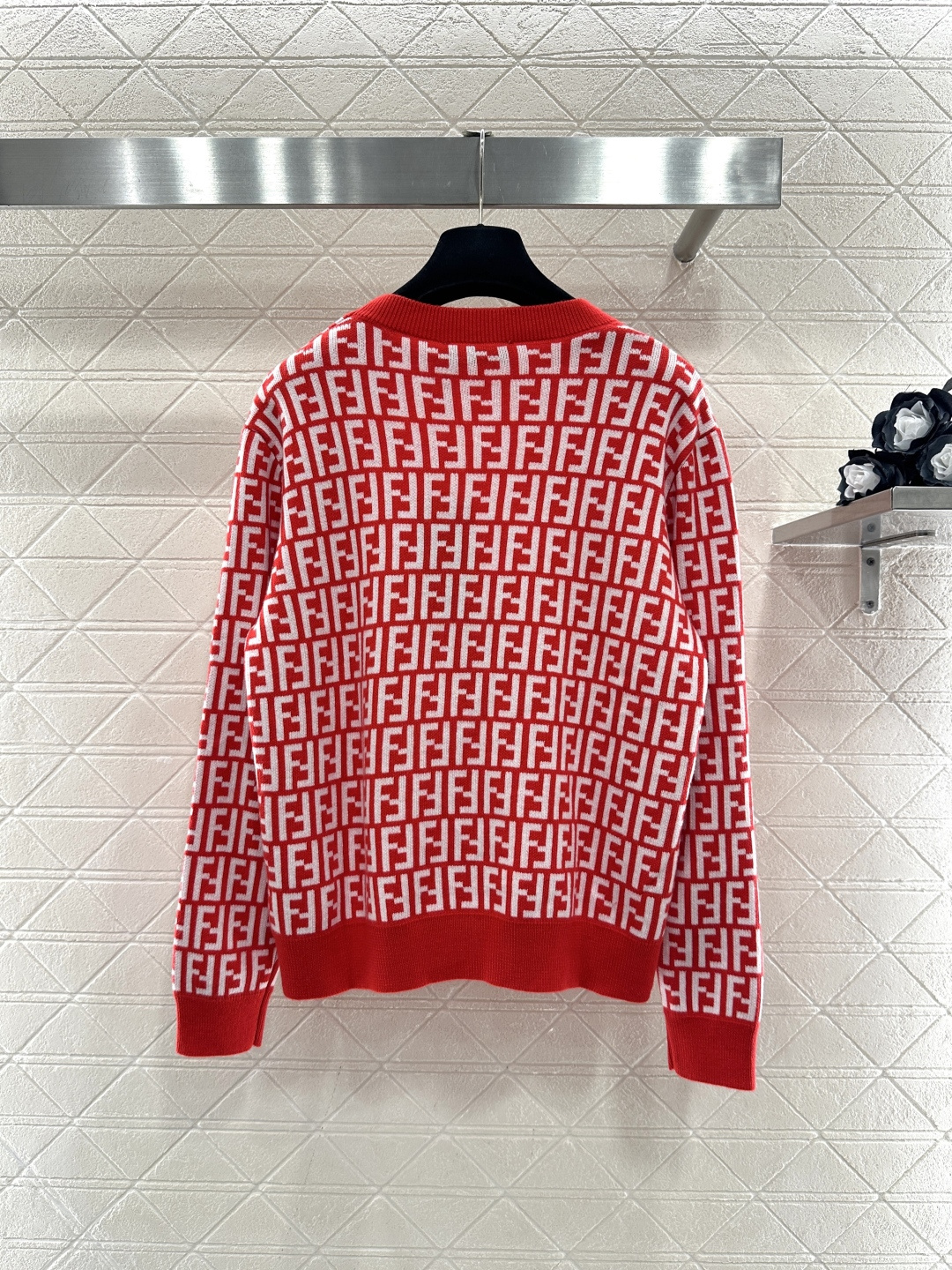 ♥Fend*♥2026新品上架 提花V领针织开衫定制YB羊毛针织材质，质感高级，舒适柔软，V领长袖针织开