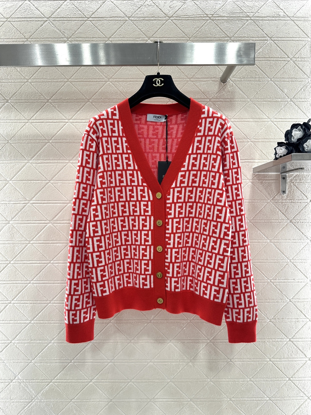 ♥Fend*♥2026新品上架 提花V领针织开衫定制YB羊毛针织材质，质感高级，舒适柔软，V领长袖针织开