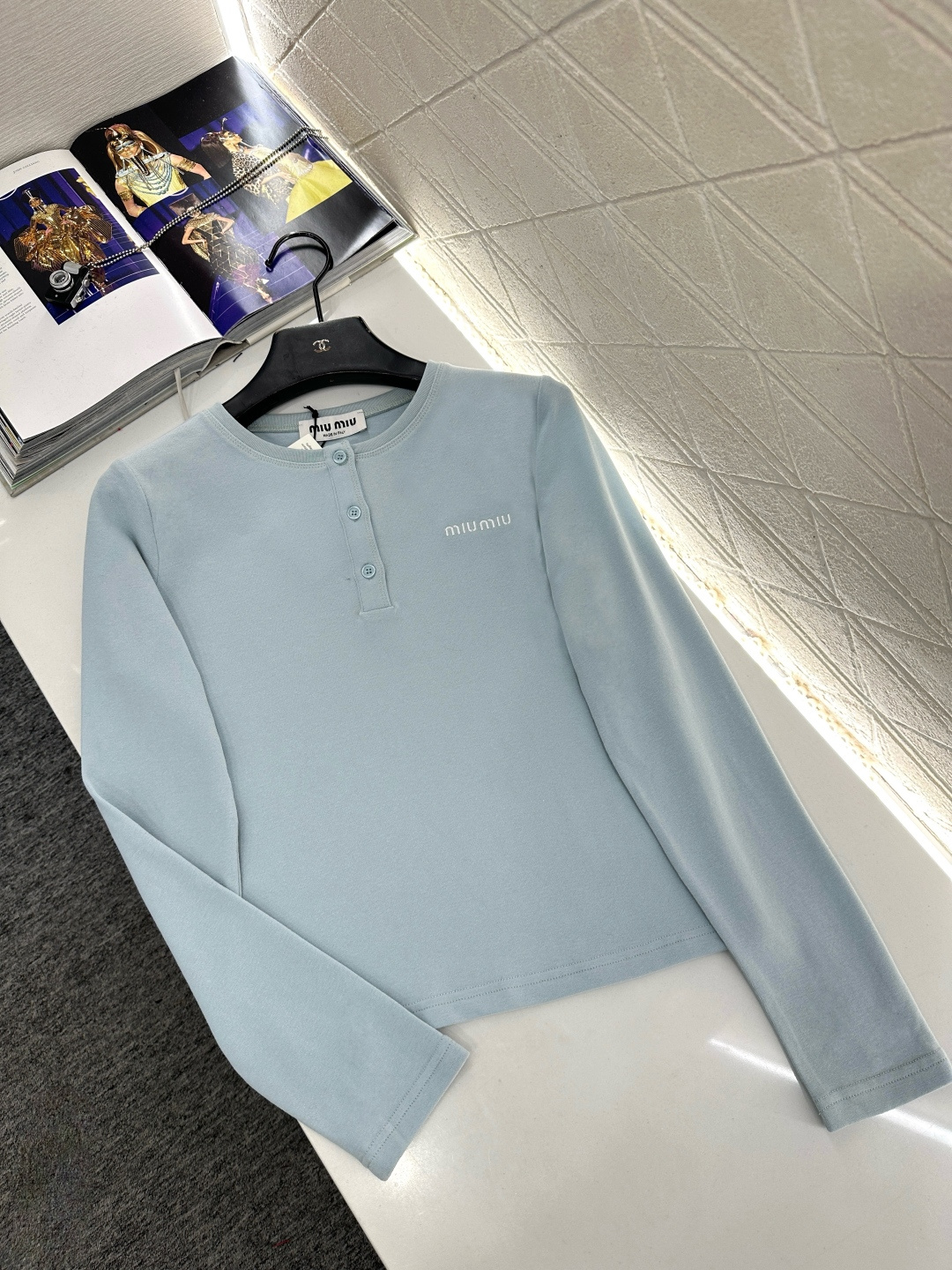 ♥Miumi*♥2026新品上架 全棉弹力上衣定制YB斜纹全棉材质，质感细腻，穿搭舒适，圆领上衣剪裁，领