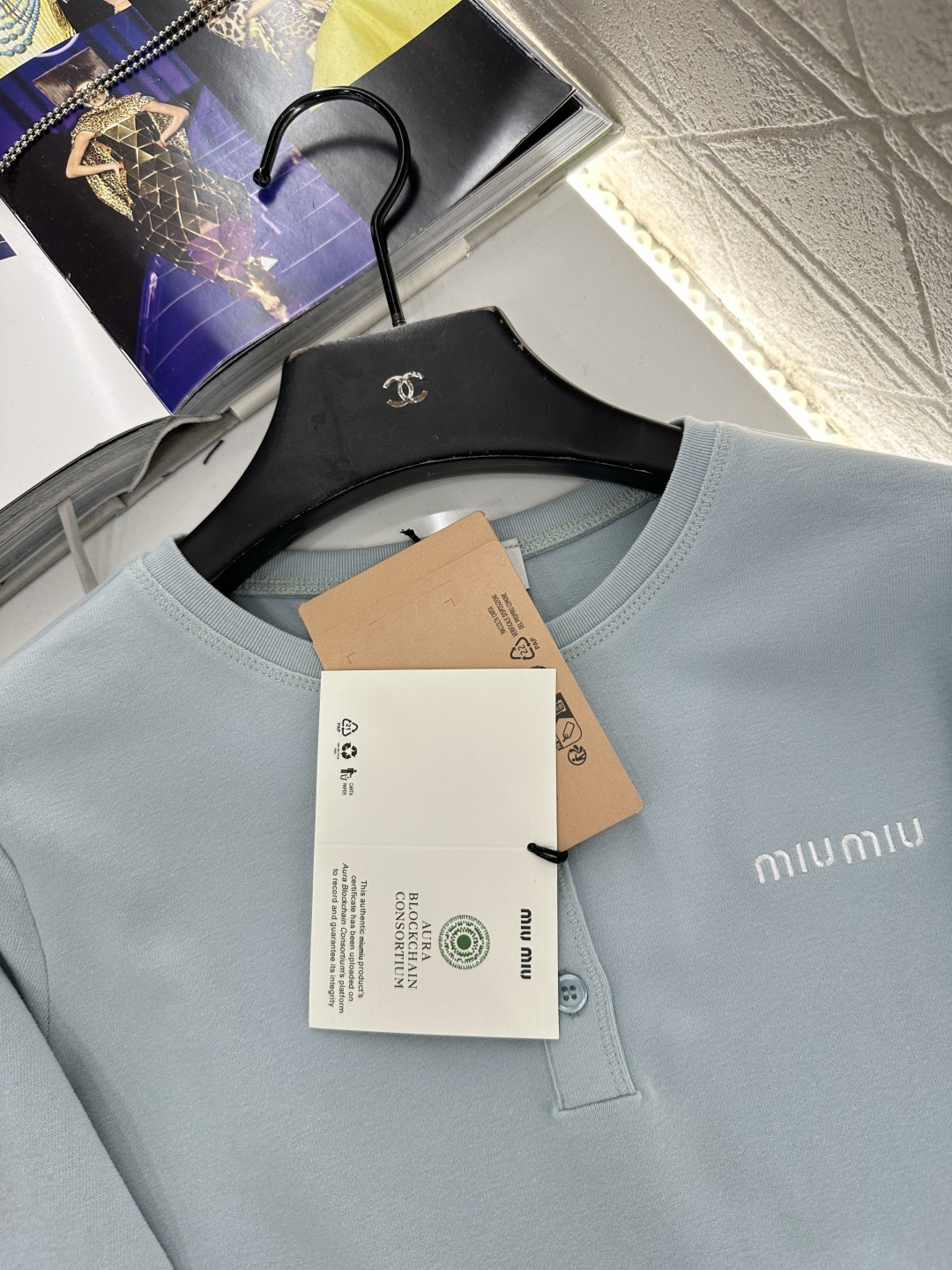 ♥Miumi*♥2026新品上架 全棉弹力上衣定制YB斜纹全棉材质，质感细腻，穿搭舒适，圆领上衣剪裁，领
