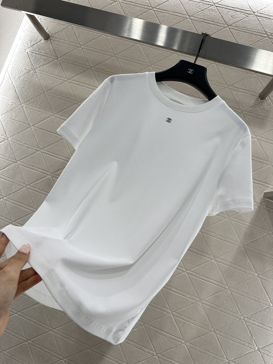 ♥Chane*♥2026新品上架 圆领钉珠徽标𝑇𝑒𝑒定制YB丝光全棉材质，质感细腻，舒适透气，常规短袖T