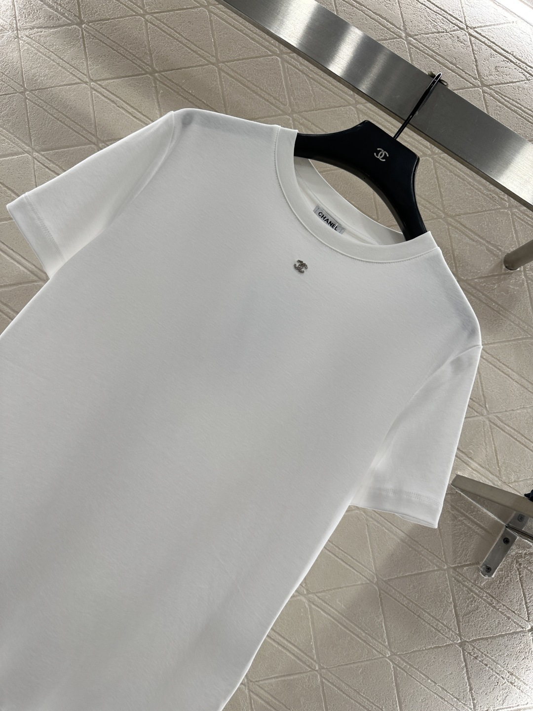 ♥Chane*♥2026新品上架 圆领钉珠徽标𝑇𝑒𝑒定制YB丝光全棉材质，质感细腻，舒适透气，常规短袖T