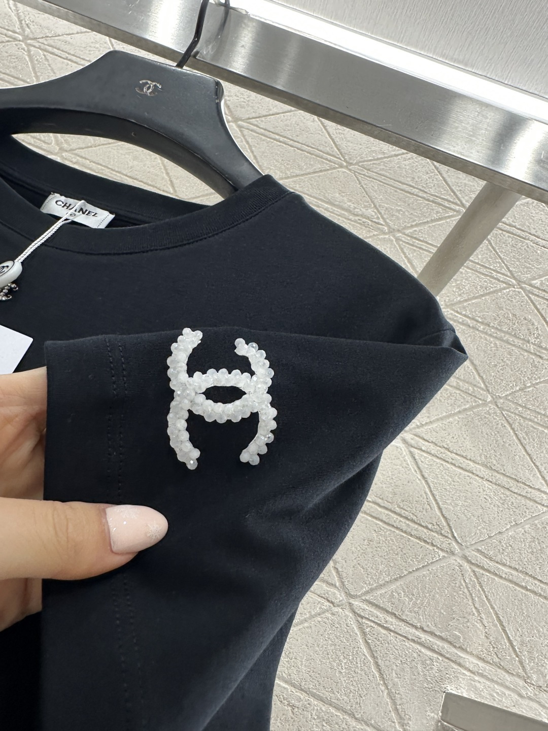 ♥Chane*♥2026新品上架 圆领钉珠徽标𝑇𝑒𝑒定制YB丝光全棉材质，质感细腻，舒适透气，常规短袖T