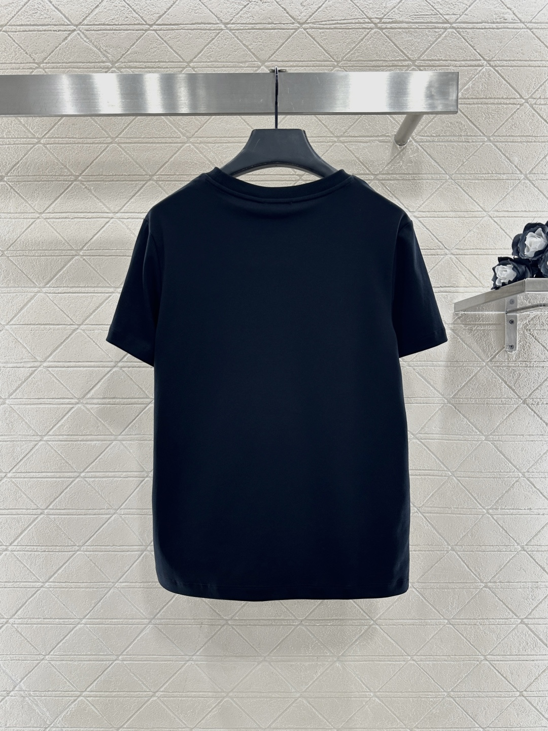 ♥Chane*♥2026新品上架 圆领钉珠徽标𝑇𝑒𝑒定制YB丝光全棉材质，质感细腻，舒适透气，常规短袖T