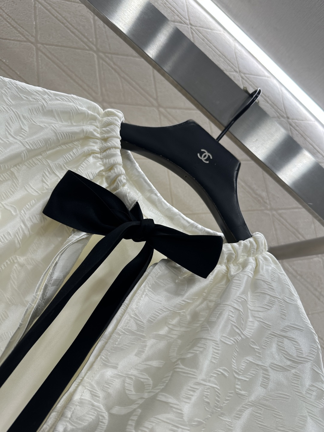 ♥Chane*♥2026新品上架 提花双C暗纹花边披肩衬衫定制YB进口百分百重磅真丝材质，质感光泽，舒适