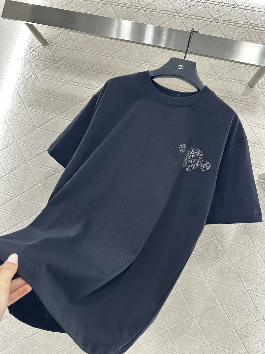 ♥Chrome hear*♥2026新品上架 圆领烫钻克罗心徽标𝑇𝑒𝑒定制YB原生全棉材质，质感细腻，舒