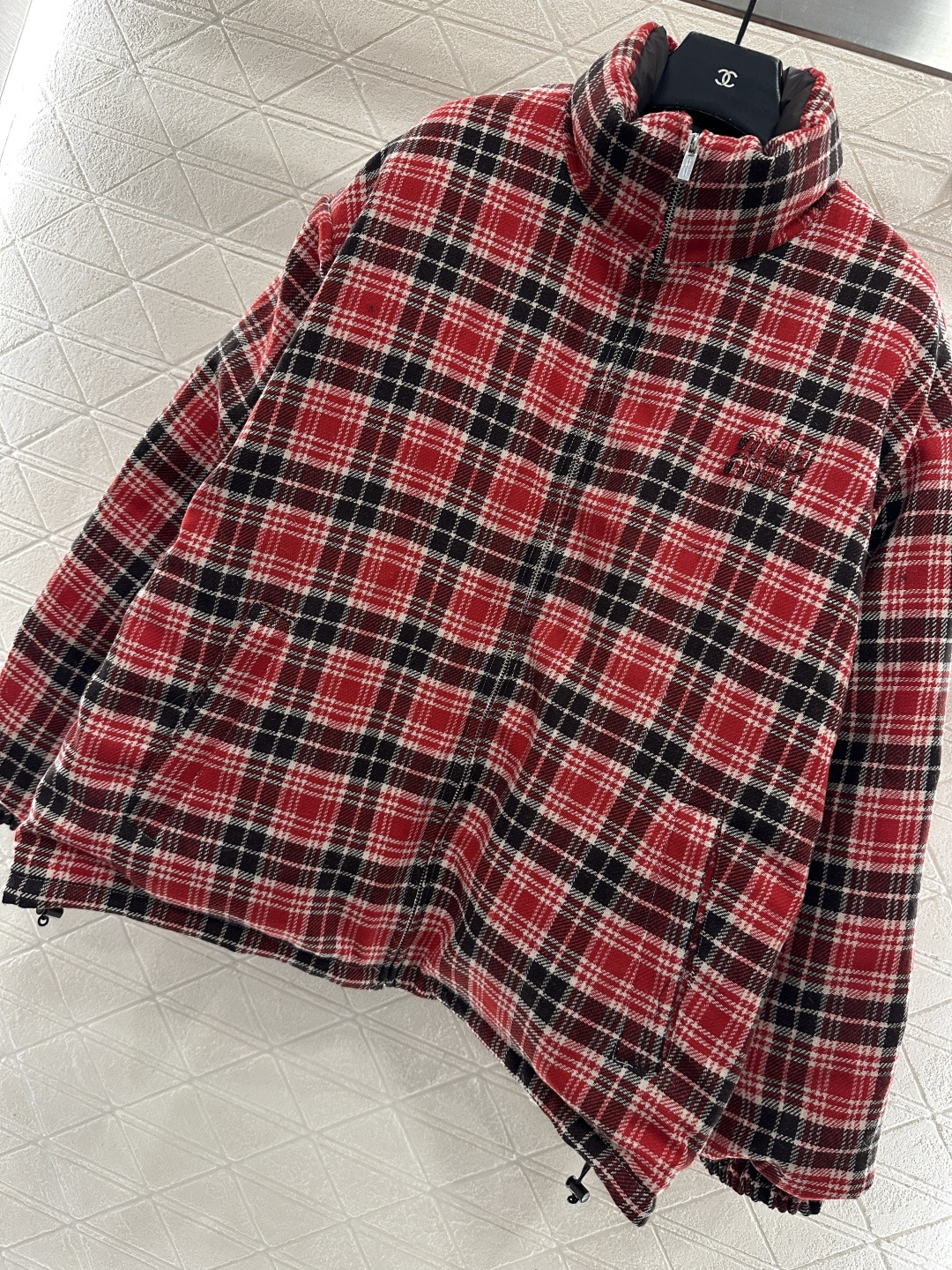 ♥Miumi*♥2025新品上架 两面穿格纹立领羽绒服定制YB进口羊毛提花材质，其工艺还原，升级材质，提