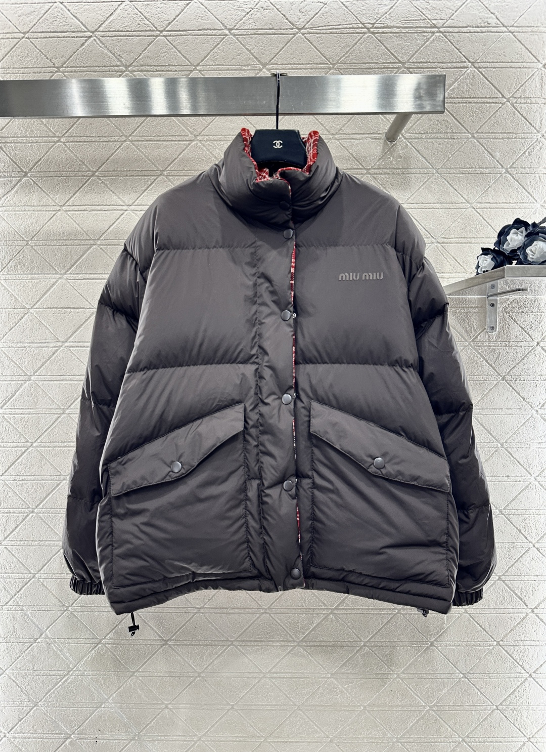 ♥Miumi*♥2025新品上架 两面穿格纹立领羽绒服定制YB进口羊毛提花材质，其工艺还原，升级材质，提