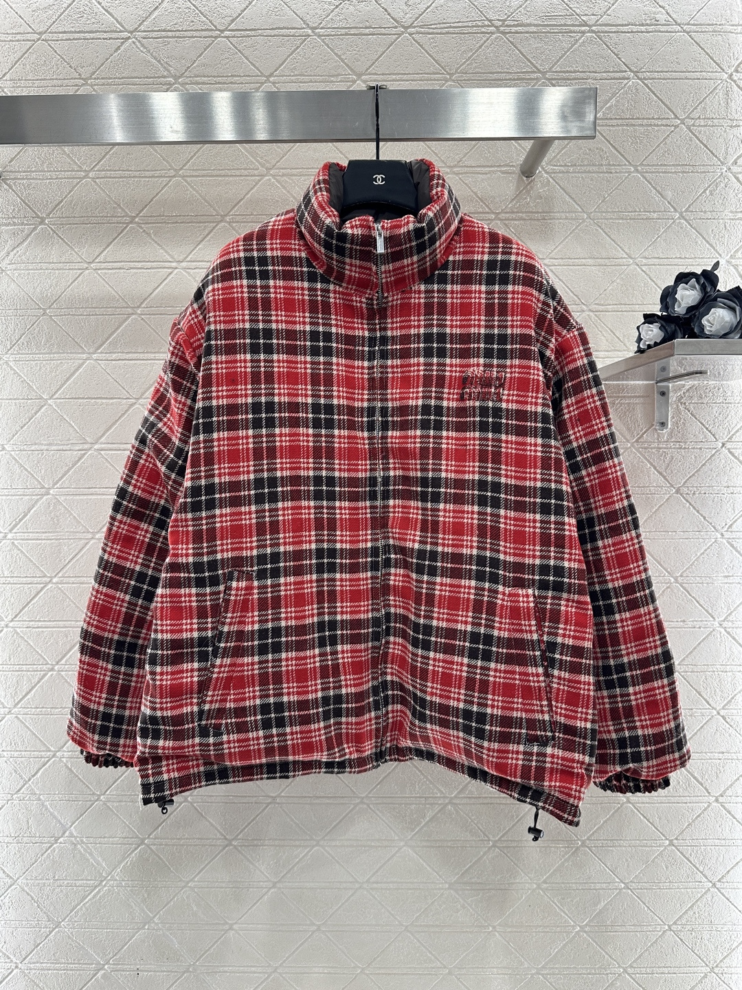 ♥Miumi*♥2025新品上架 两面穿格纹立领羽绒服定制YB进口羊毛提花材质，其工艺还原，升级材质，提