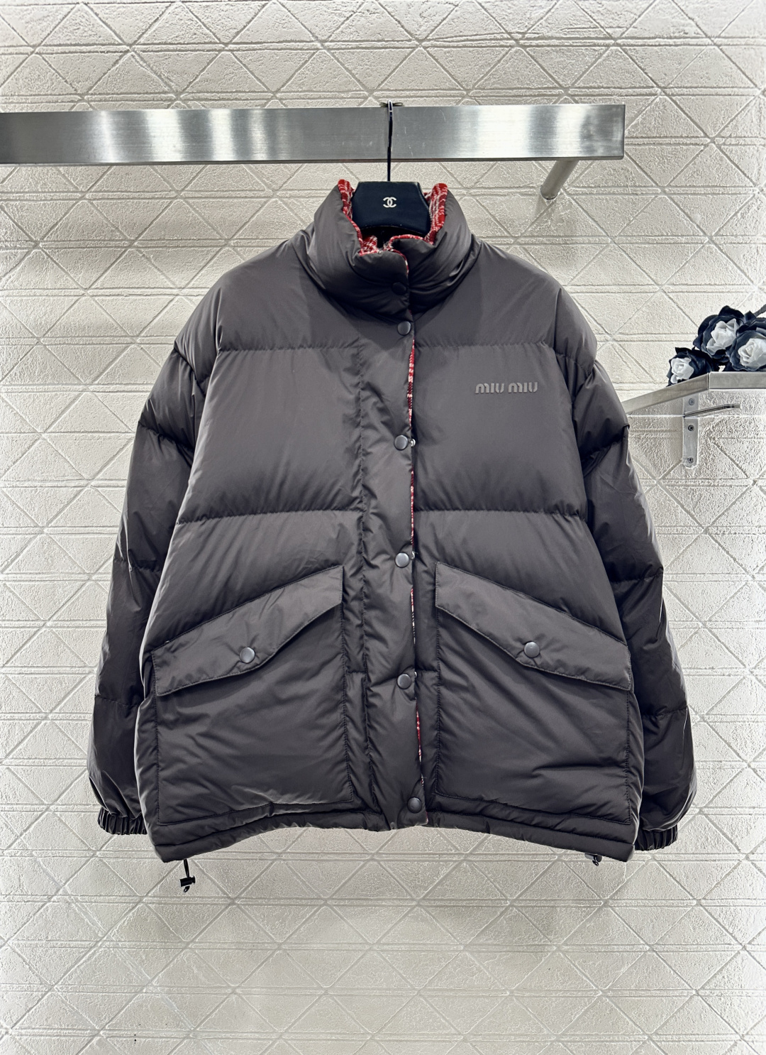 ♥Miumi*♥2025新品上架 两面穿格纹立领羽绒服定制YB进口羊毛提花材质，其工艺还原，升级材质，提