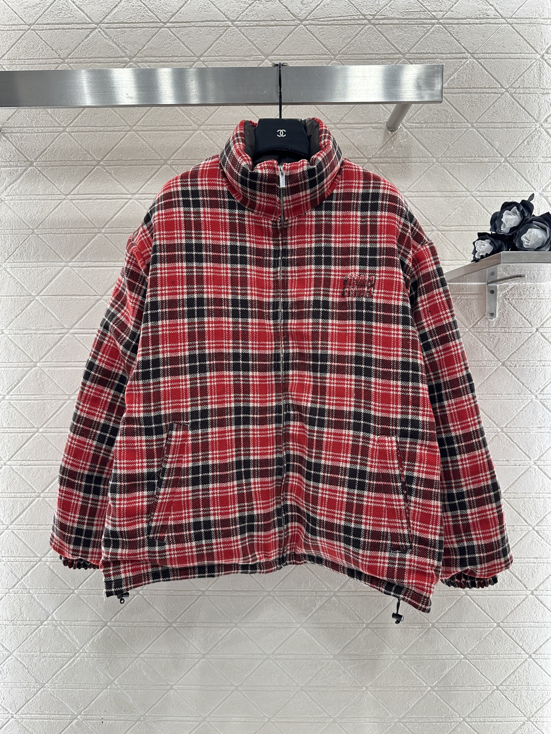 ♥Miumi*♥2025新品上架 两面穿格纹立领羽绒服定制YB进口羊毛提花材质，其工艺还原，升级材质，提