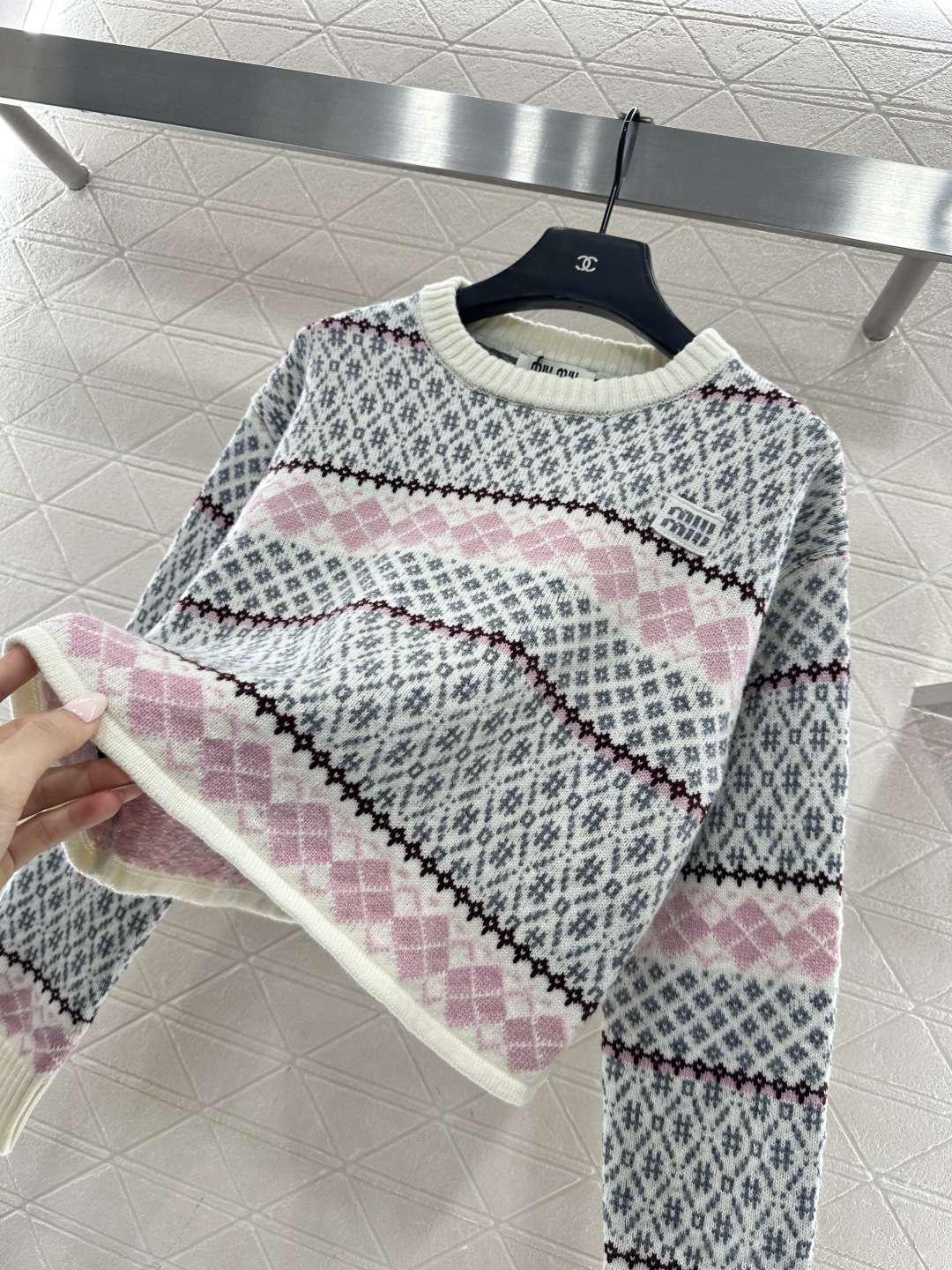 ♥Miumi*♥2026新品上架 圆领费尔岛套头毛衣定制YB羊毛纱线织造，穿搭舒适，质感十足，圆领短款套