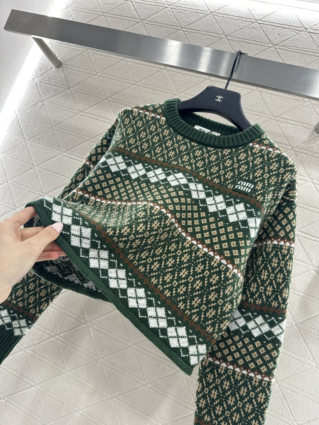 ♥Miumi*♥2026新品上架 圆领费尔岛套头毛衣定制YB羊毛纱线织造，穿搭舒适，质感十足，圆领短款套