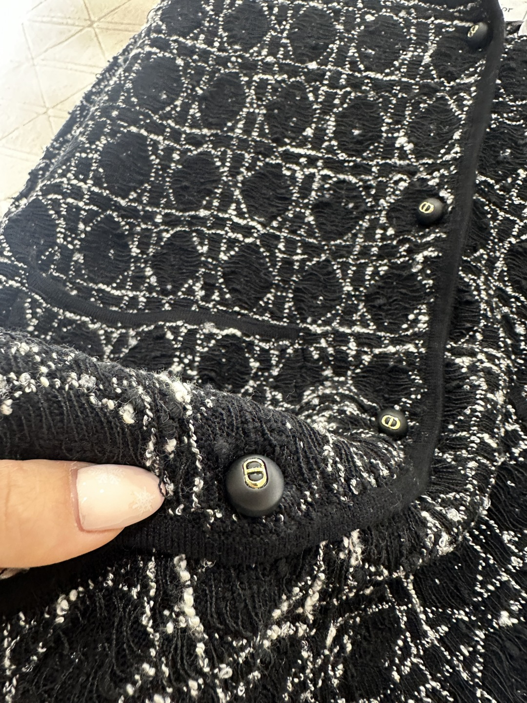 ♥Dio*♥2026新品上架 定位腾格纹针织开衫定制YB羊绒纱线织造，肌理明显，质感上乘，流须针织外套，