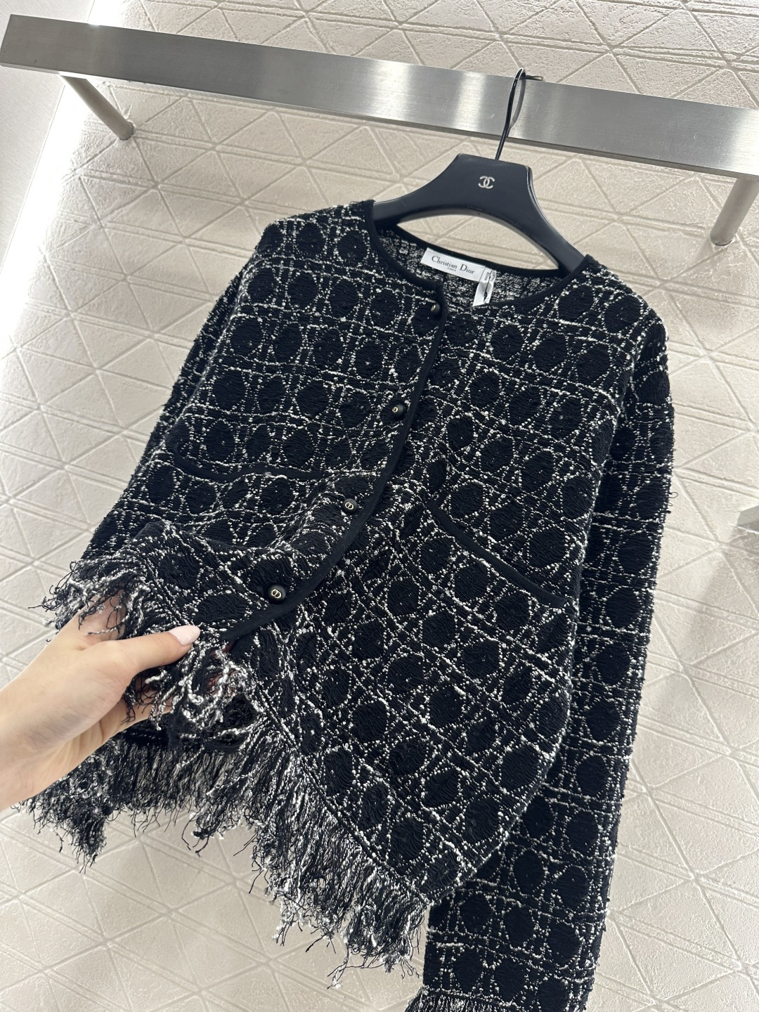 ♥Dio*♥2026新品上架 定位腾格纹针织开衫定制YB羊绒纱线织造，肌理明显，质感上乘，流须针织外套，