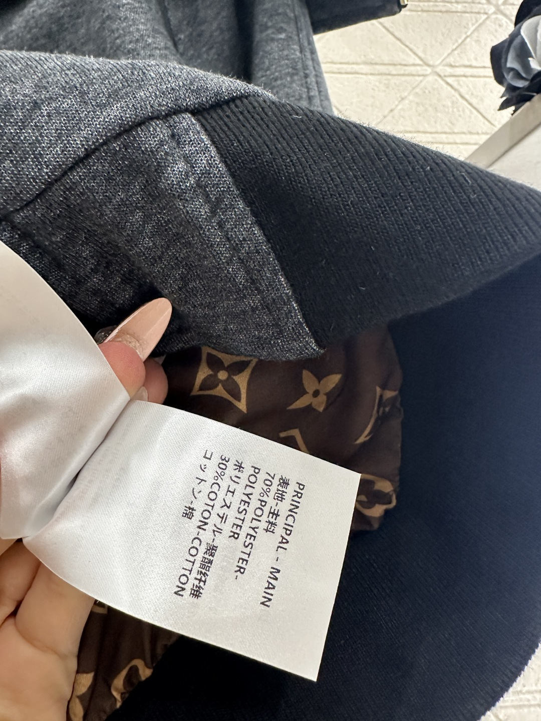 ♥Louis vuitto*♥2026新品上架 翻领拉链外套长裤套装定制YB棉毛混纺材质，柔软亲肤，穿搭