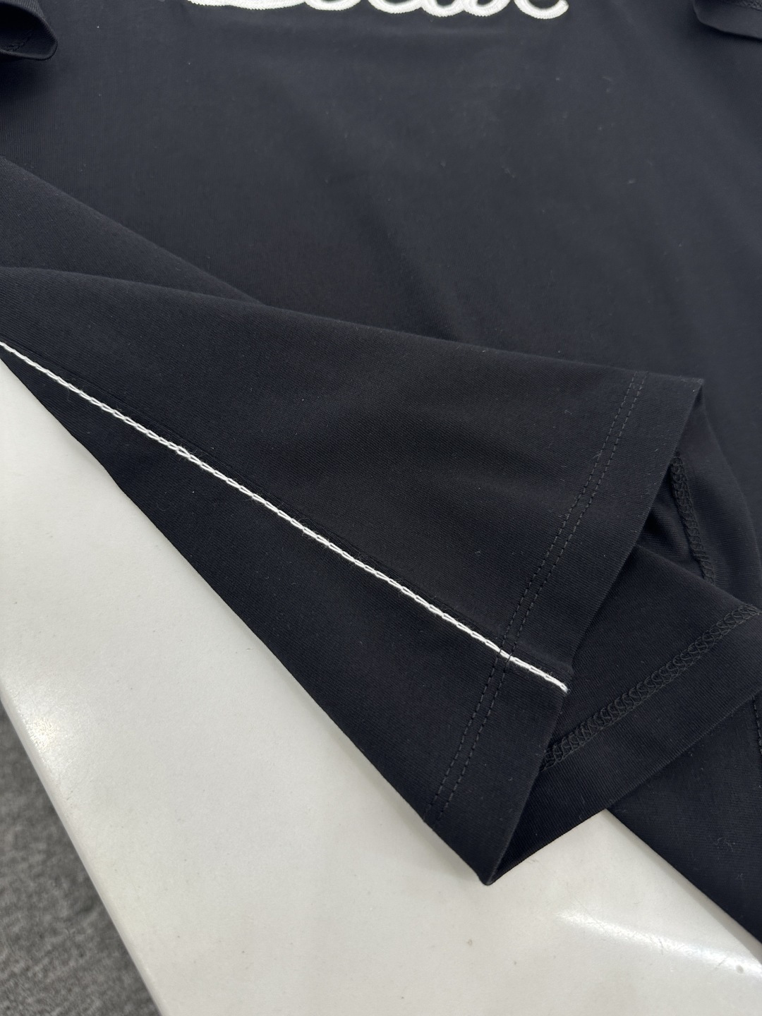 ♥Loew*♥2026新品上架 立体刺绣徽标𝑇𝑒𝑒定制YB原生全棉材质，透气舒适，质感十足，常规短袖T恤