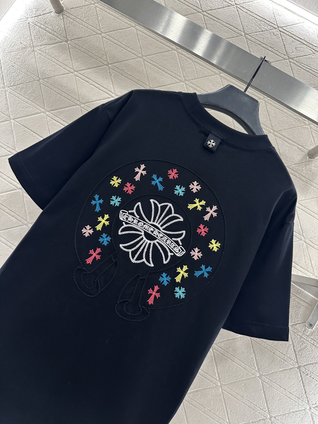 ♥Chrome hear*♥2026新品上架 圆领彩色刺绣克罗心徽标𝑇𝑒𝑒定制YB原生全棉材质，质感细腻
