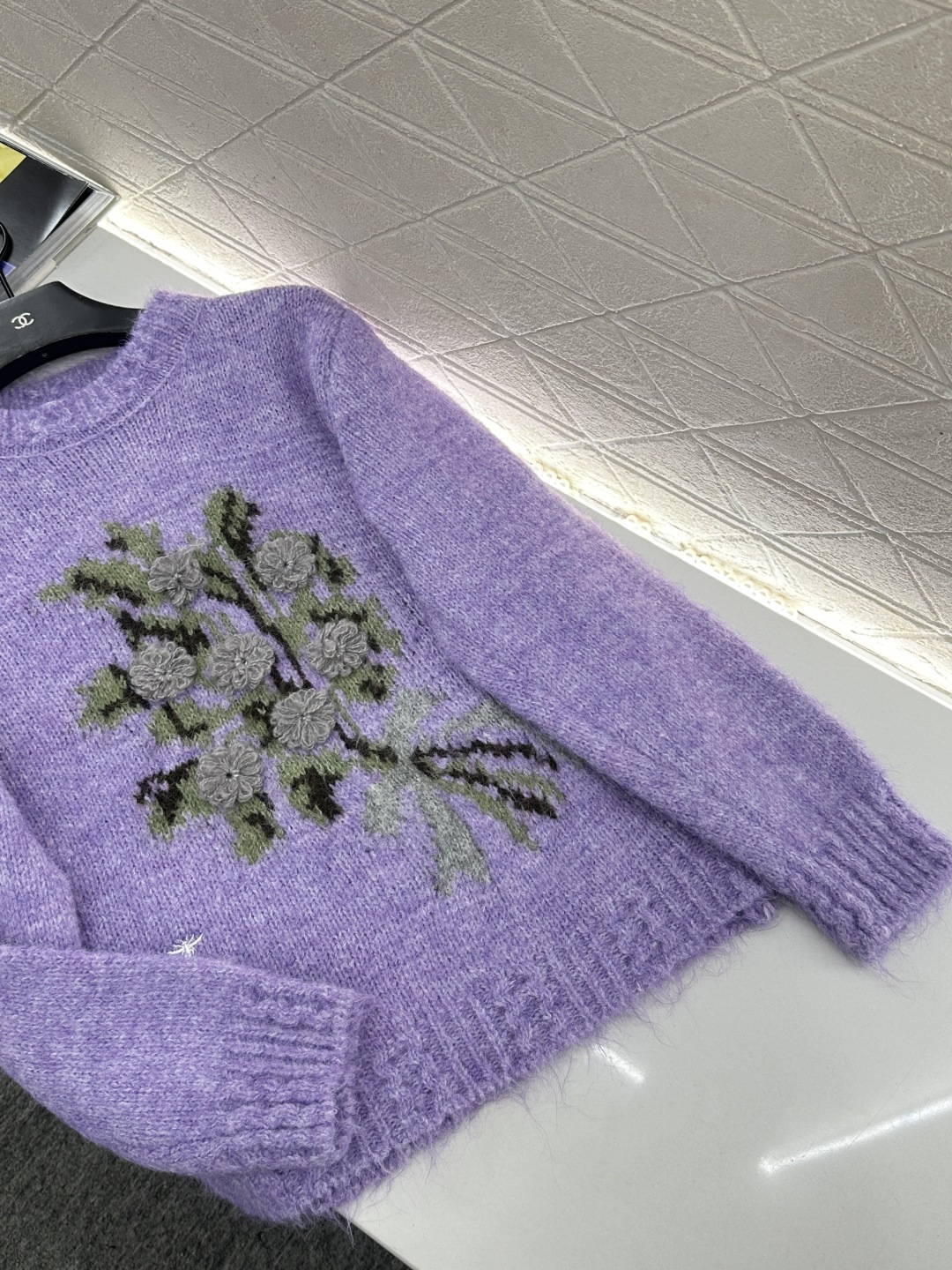 ♥Dio*♥2026新品上架 森系花朵针织套头毛衣定制YB羊毛纱线织造，穿搭舒适，质感十足，圆领宽松套头