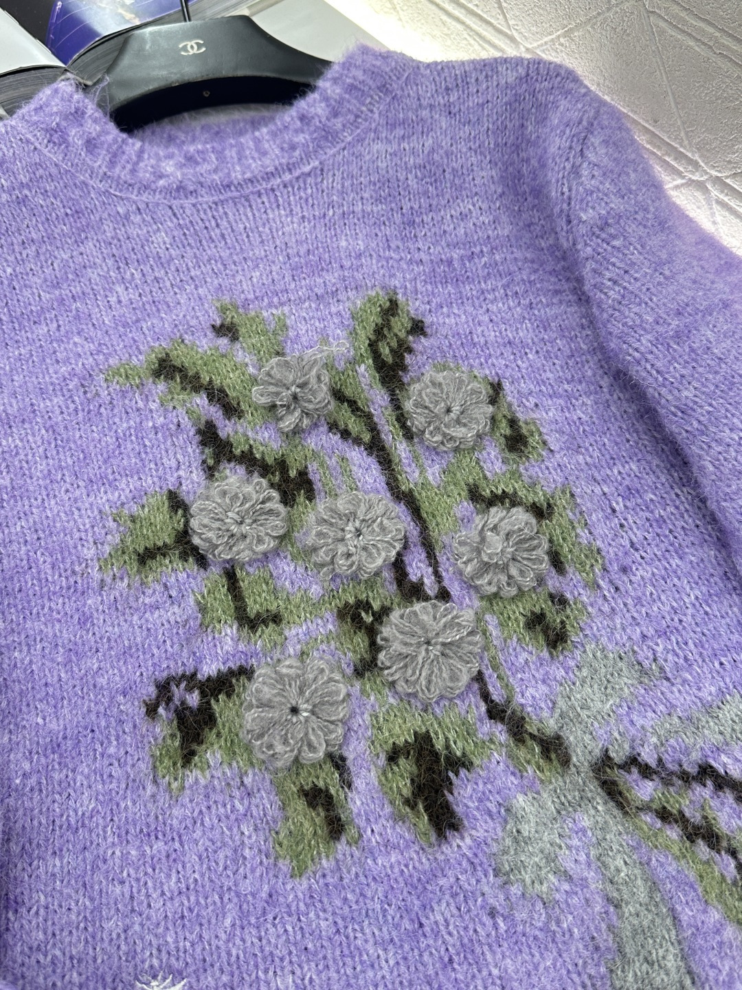 ♥Dio*♥2026新品上架 森系花朵针织套头毛衣定制YB羊毛纱线织造，穿搭舒适，质感十足，圆领宽松套头