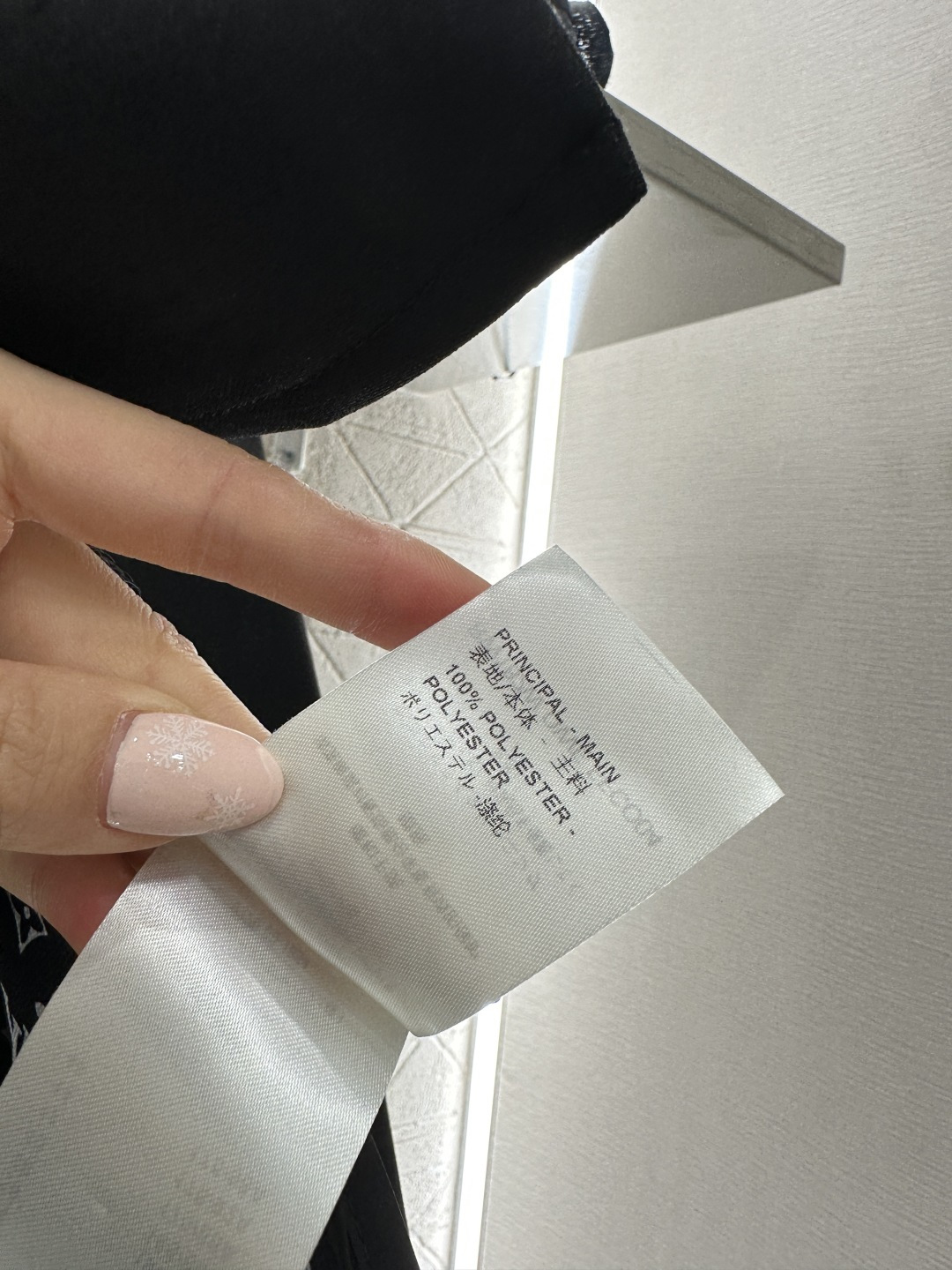 ♥Louis vuitto*♥2025新品上架 斜裁立领斗篷外套定制YB进口材质，质感高级，垂顺有型，立